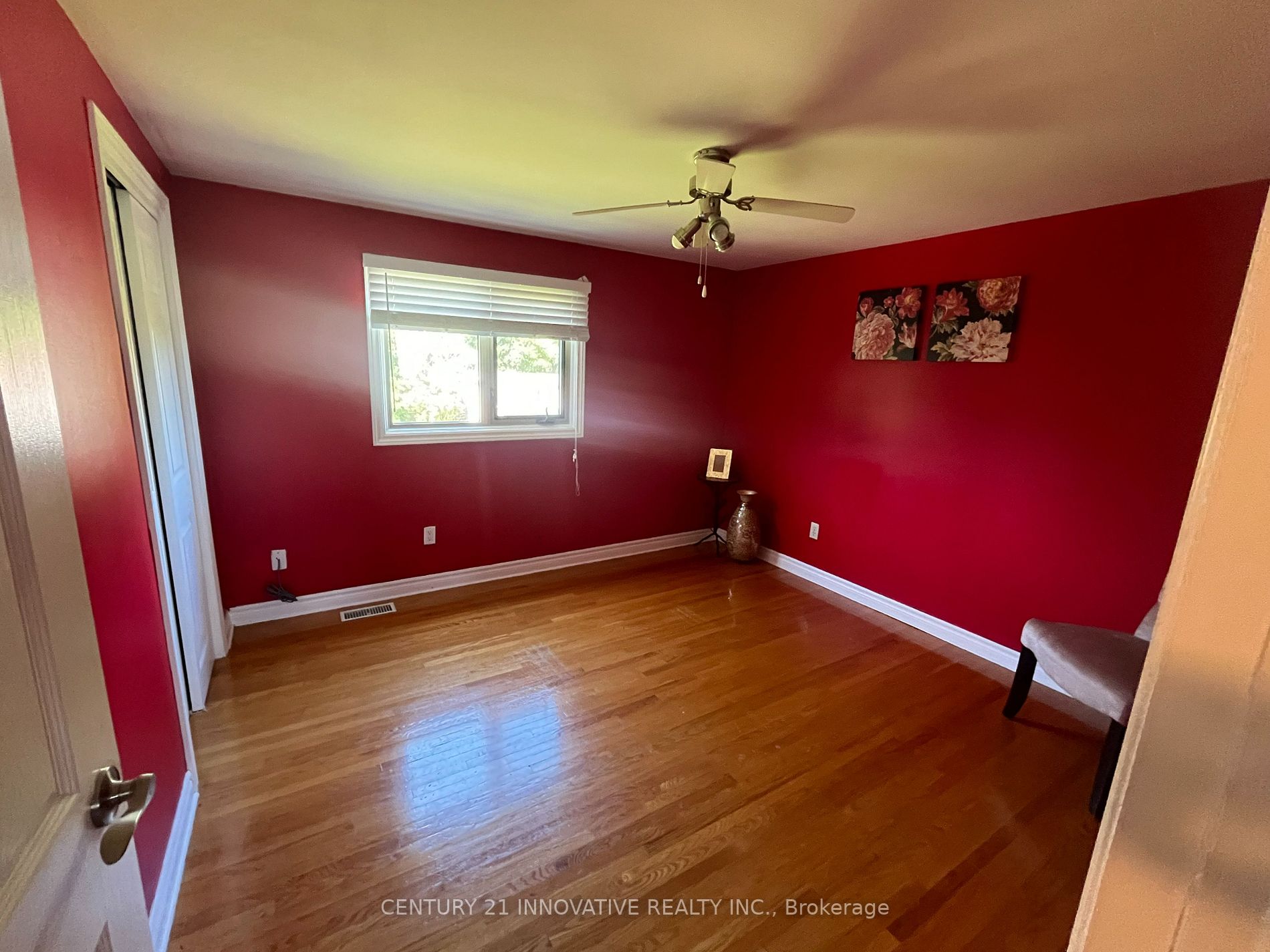80 Sherwood Road E