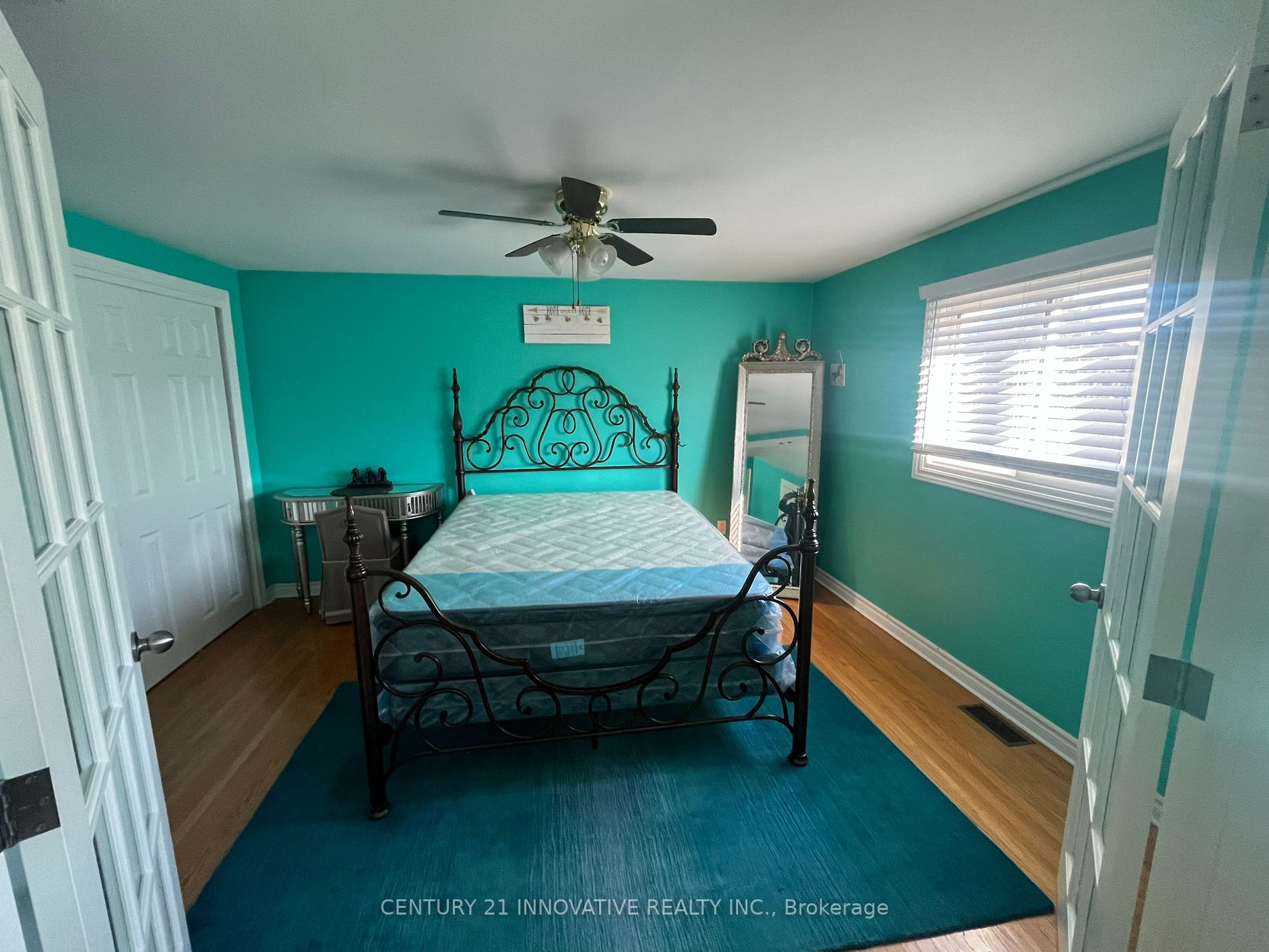 80 Sherwood Road E