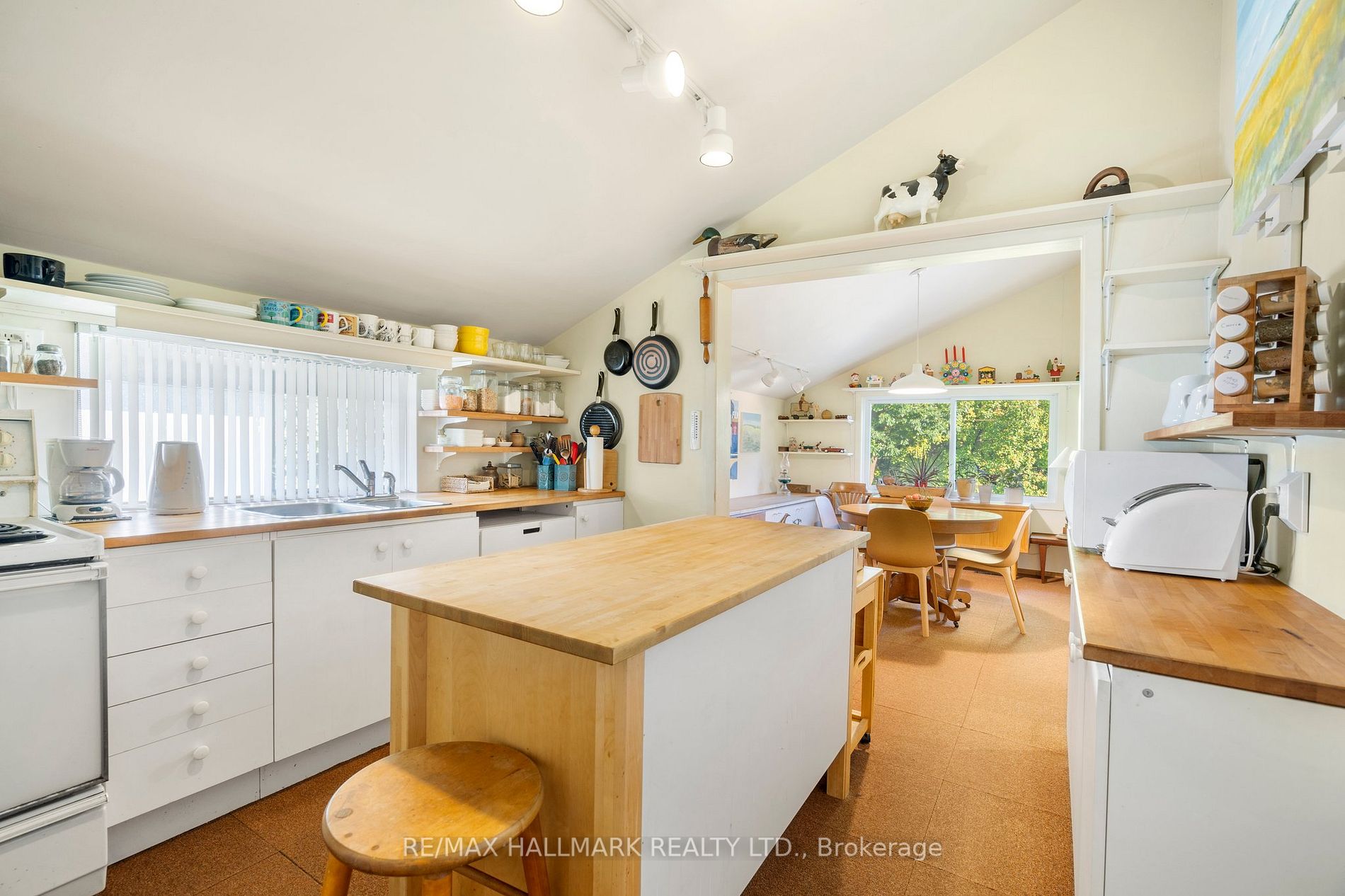 221 Birkdale Road