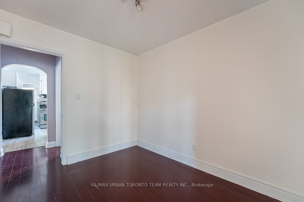 35 Rhydwen Avenue