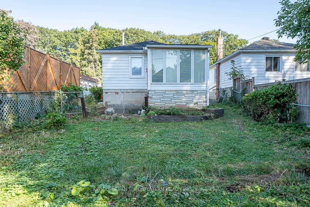 35 Rhydwen Avenue