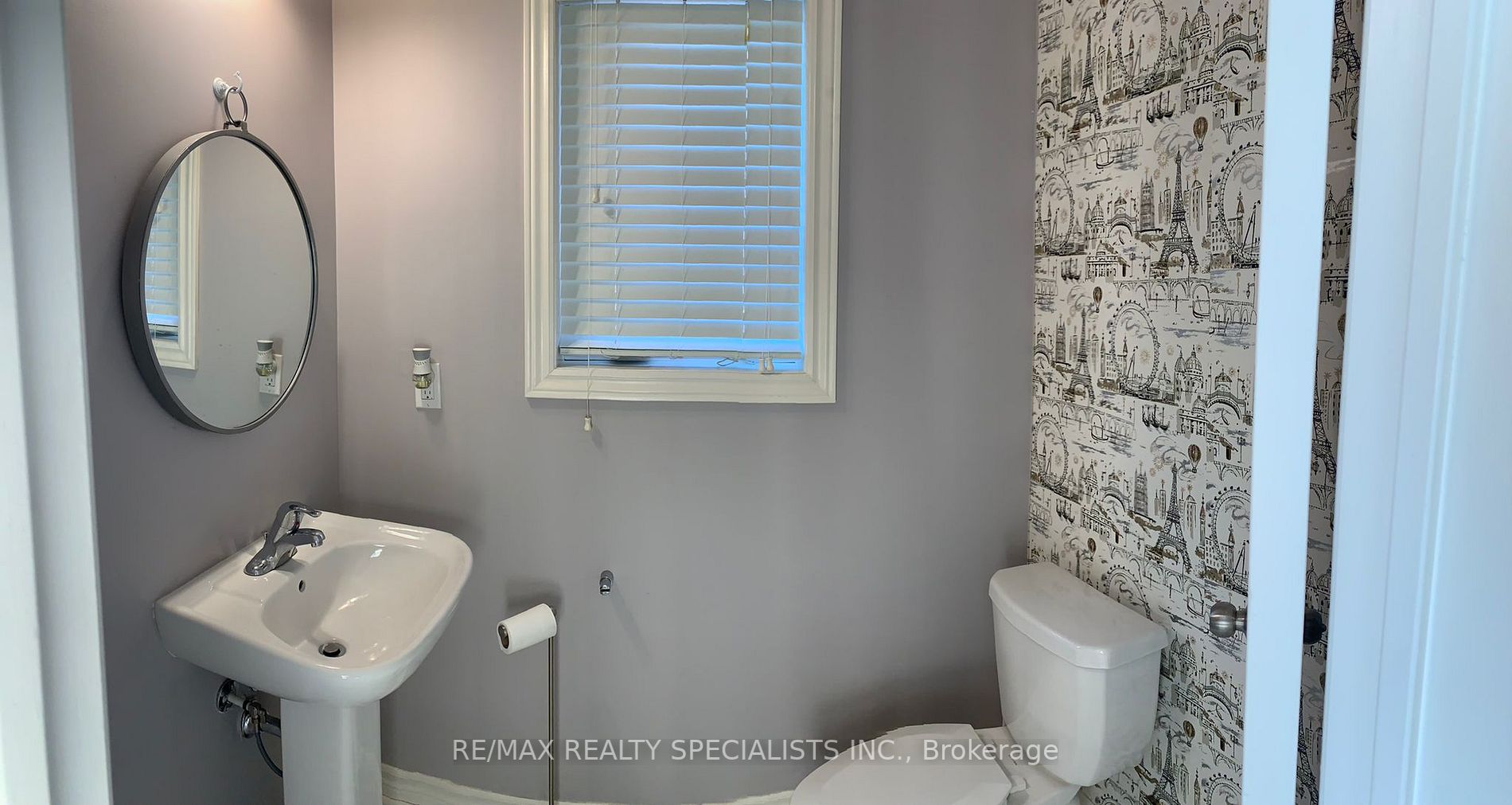 32 Rushland Cres