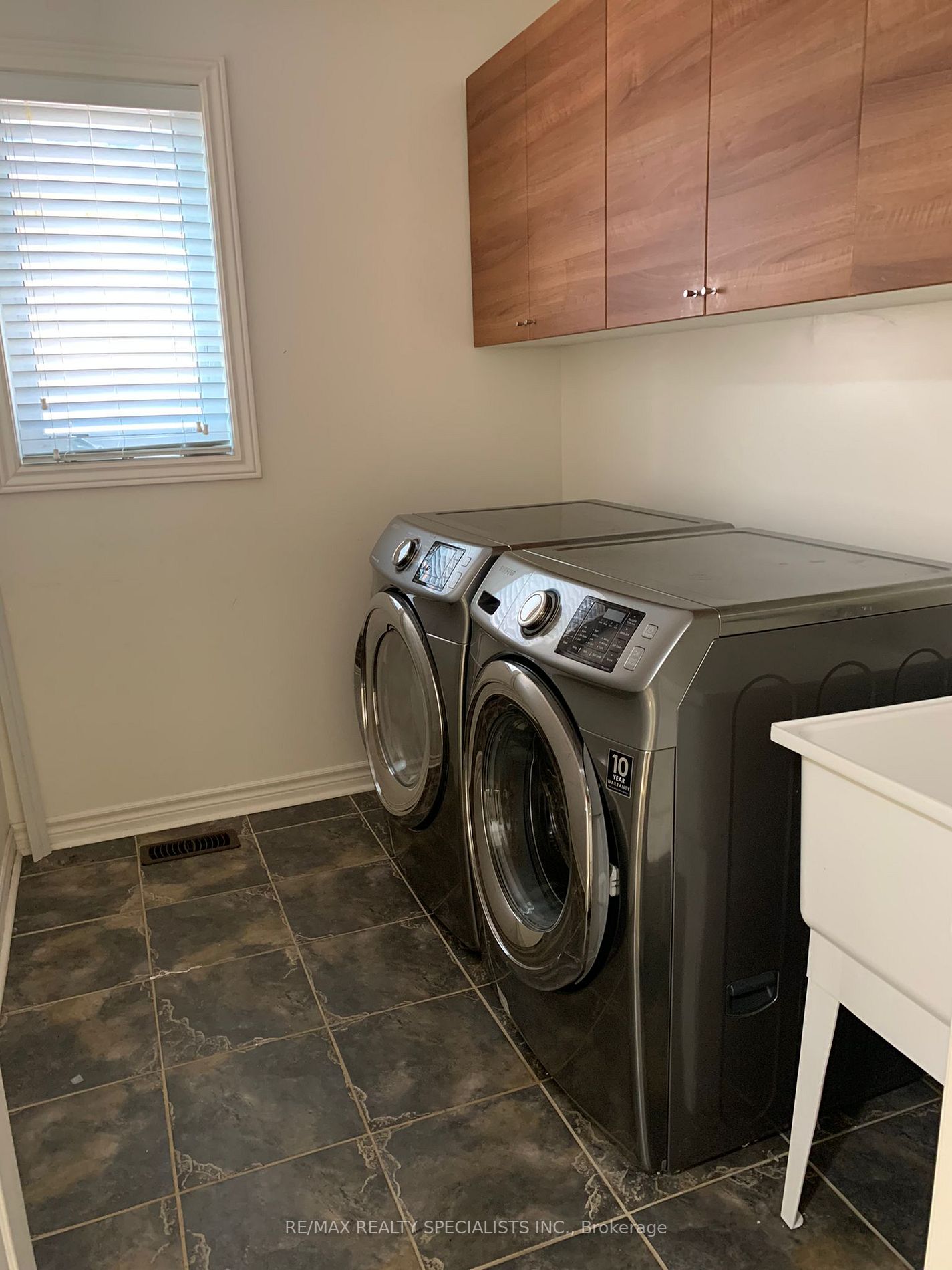 32 Rushland Cres