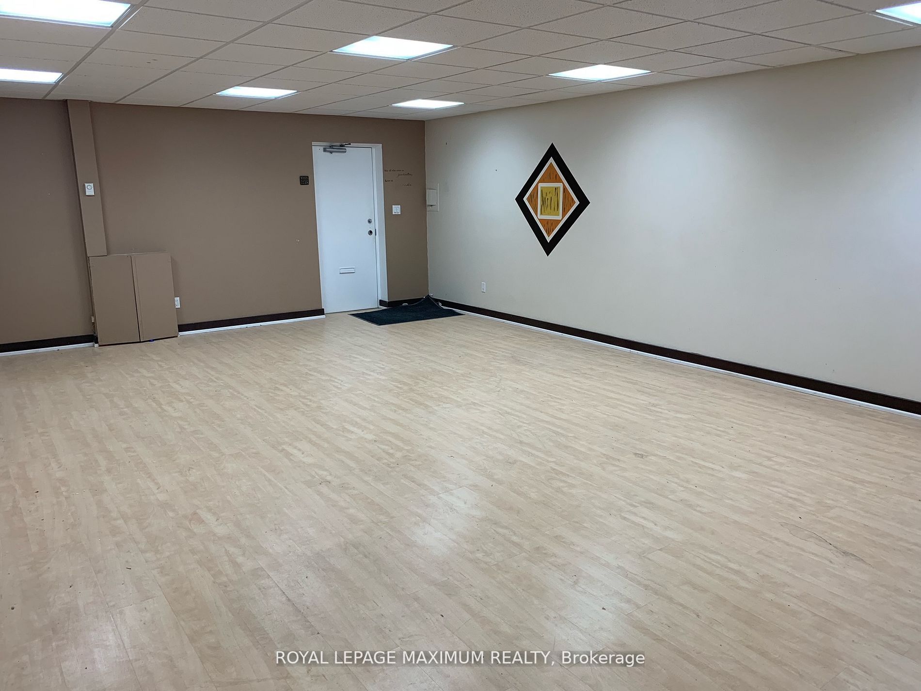 172 King St E, #103