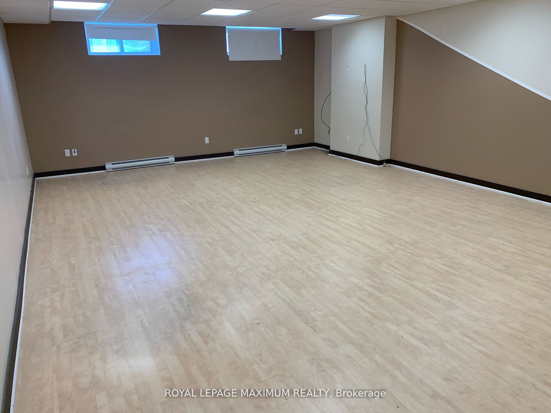 172 King St E, #103