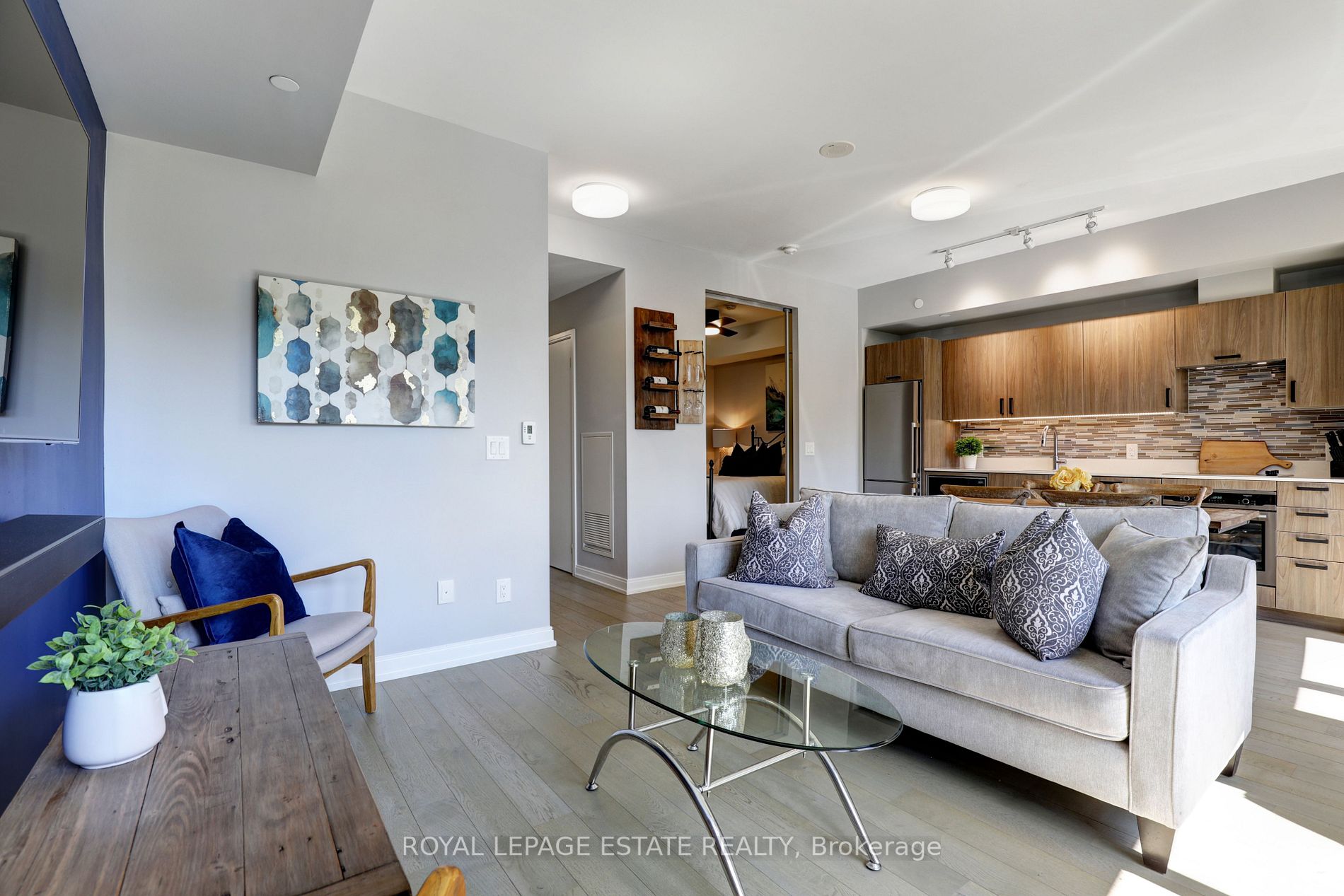 1100 Kingston Road, #217