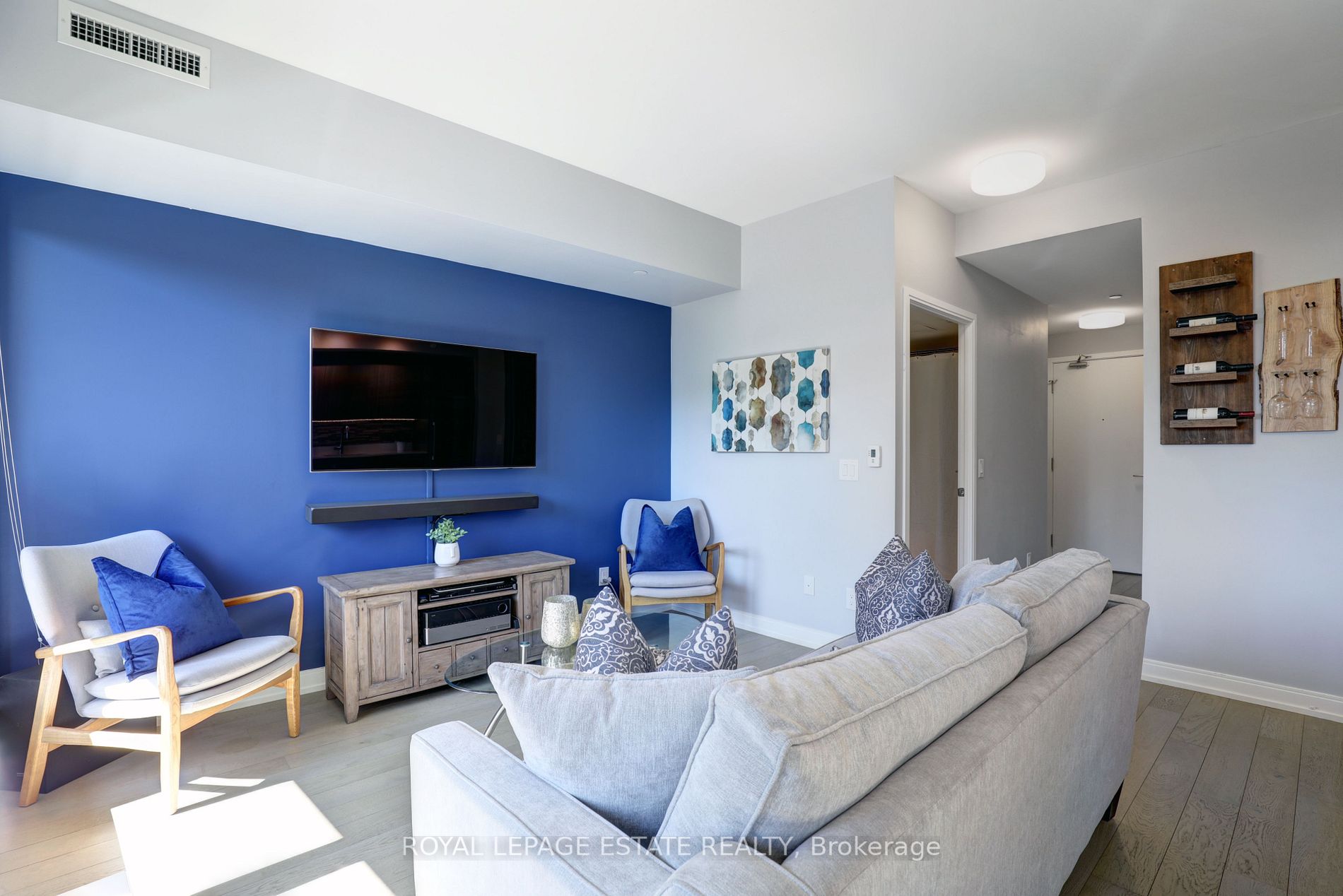1100 Kingston Road, #217