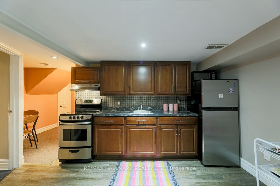 5 East Haven Dr, #Bsmt