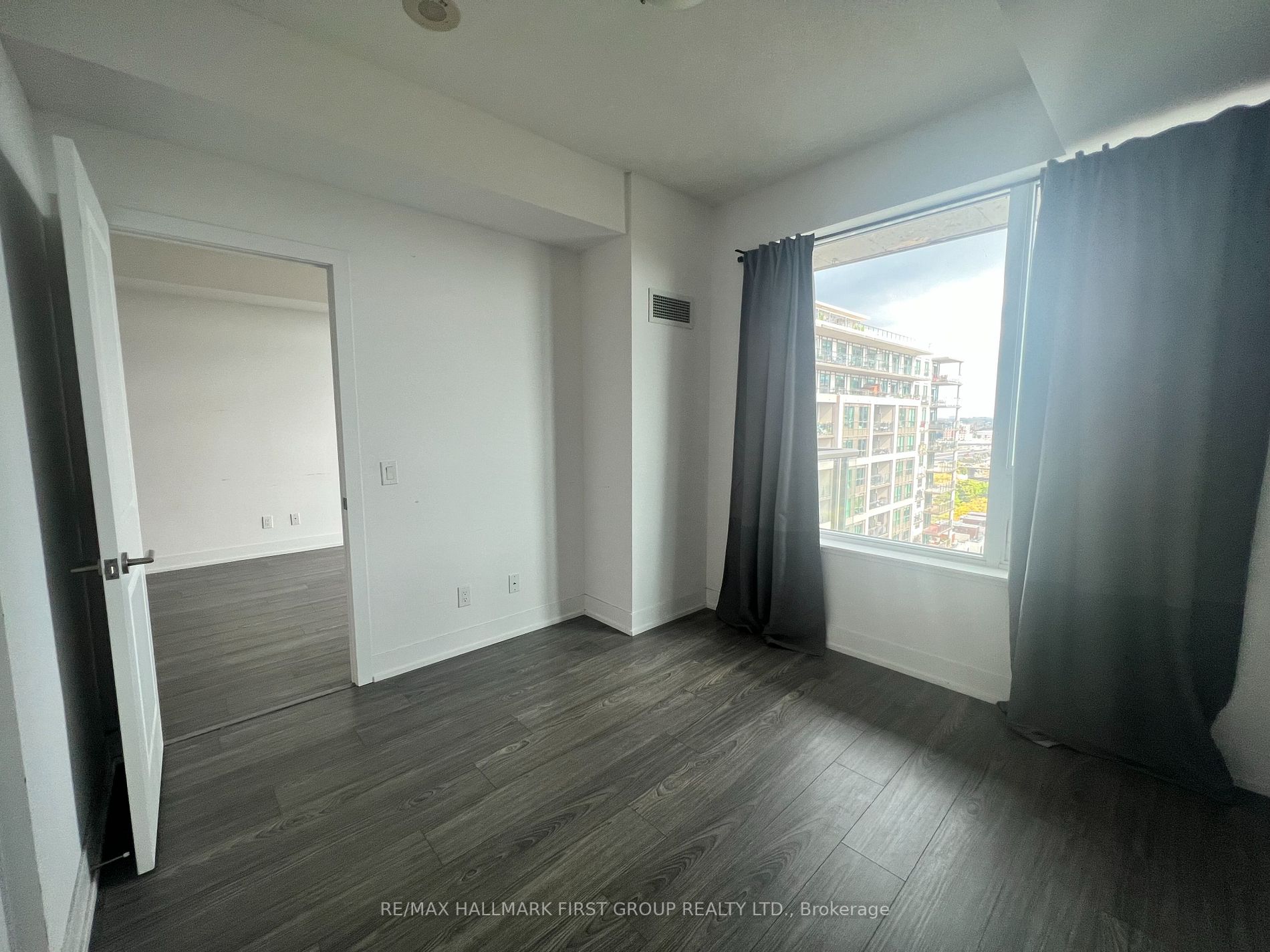 1215 Bayly St, #1403