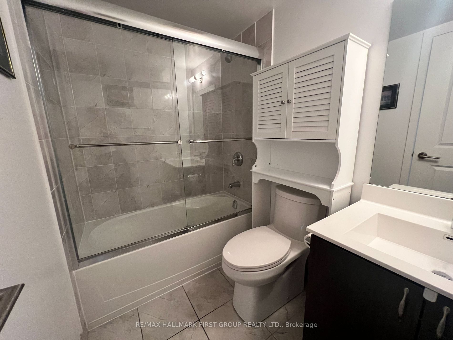 1215 Bayly St, #1403