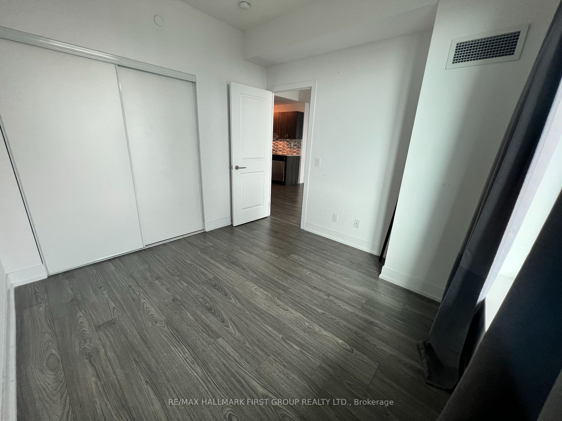 1215 Bayly St, #1403
