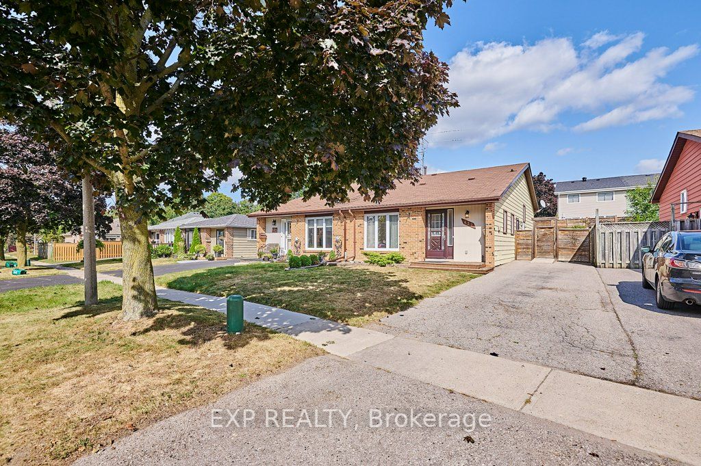 421 Fleetwood Dr