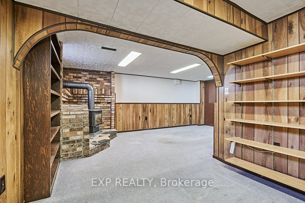 421 Fleetwood Drive