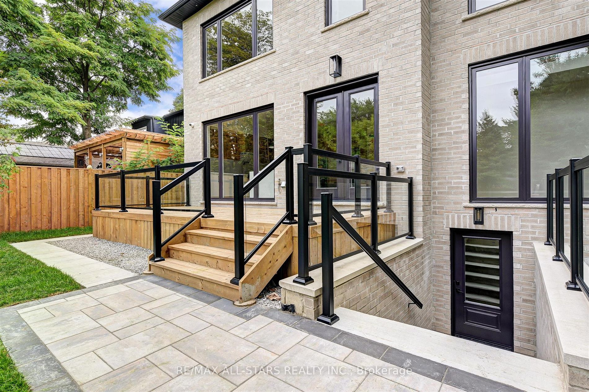 58 BETHUNE Boulevard