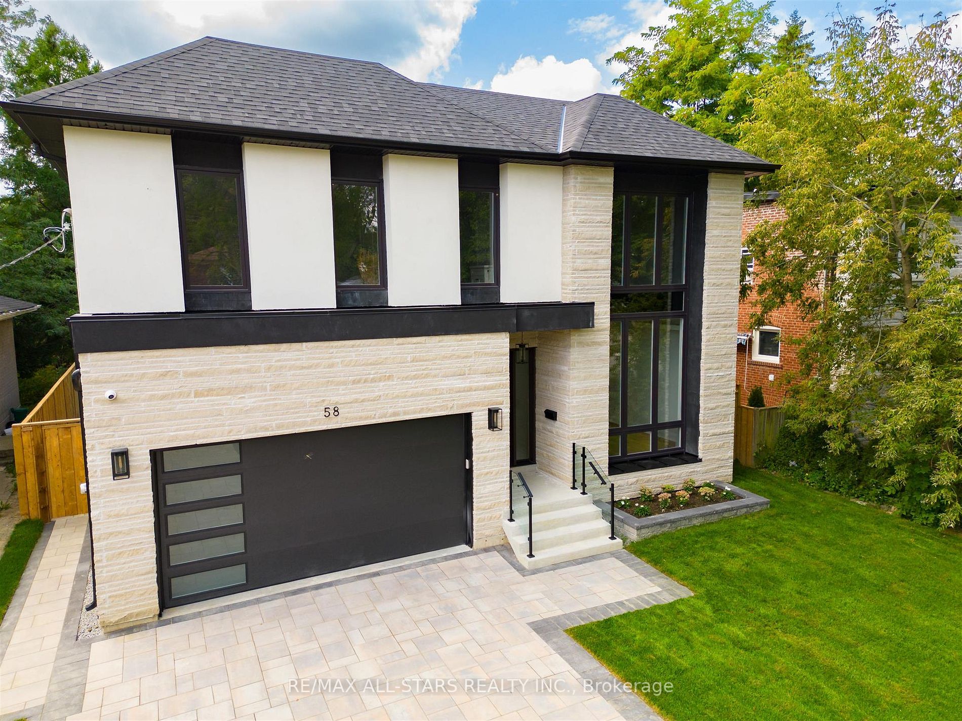 58 BETHUNE Boulevard