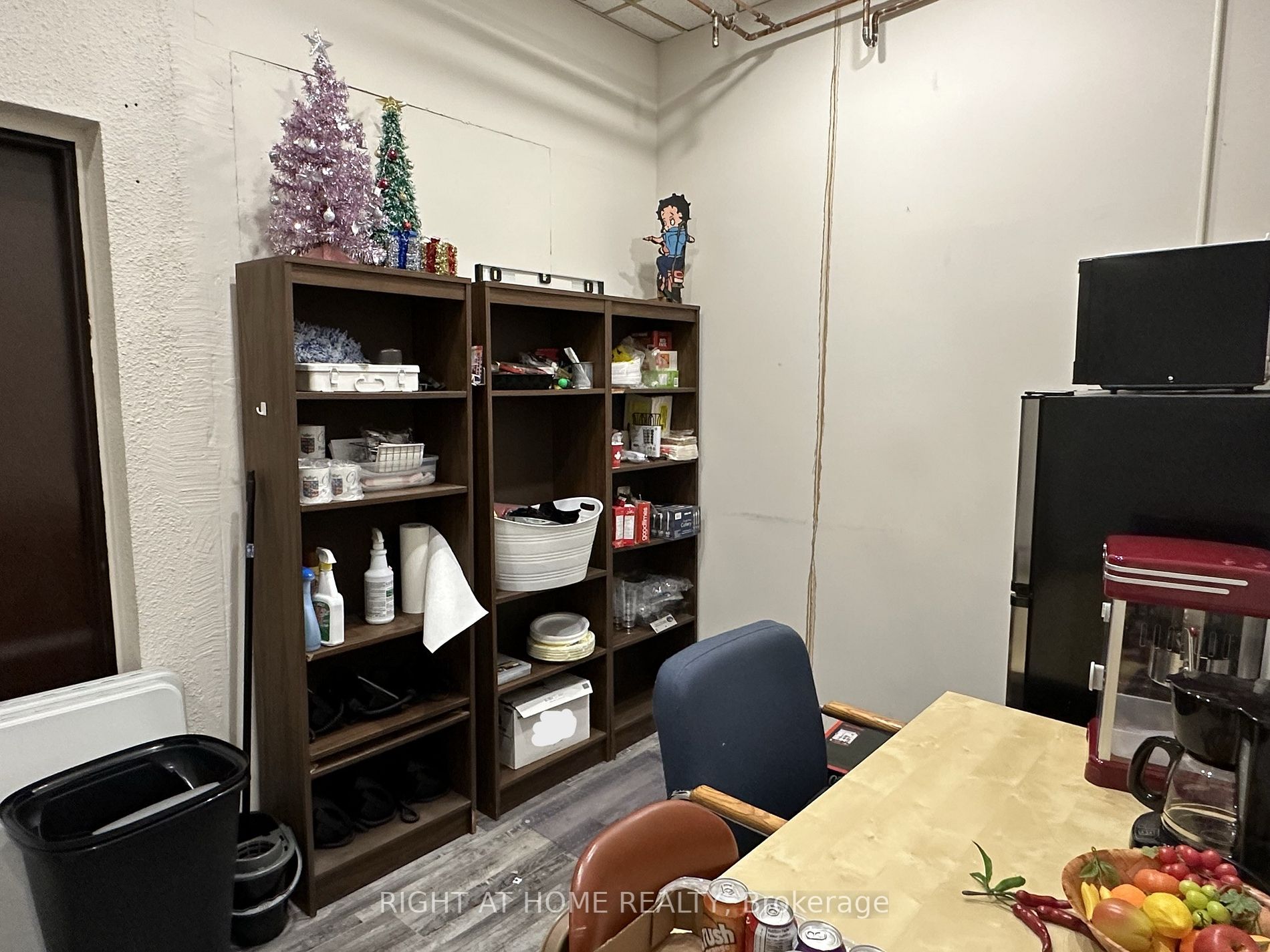 50 Richmond St E, #105