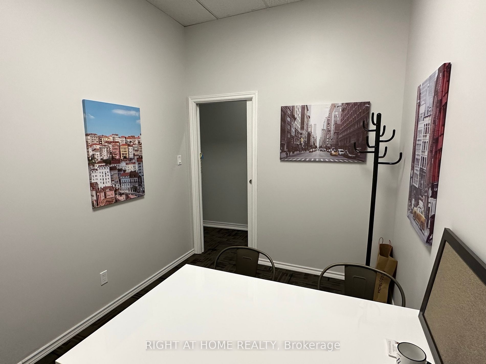 50 Richmond St E, #105