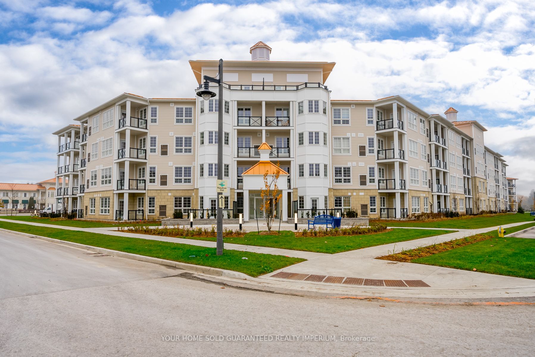 50 Lakebreeze Dr, #424
