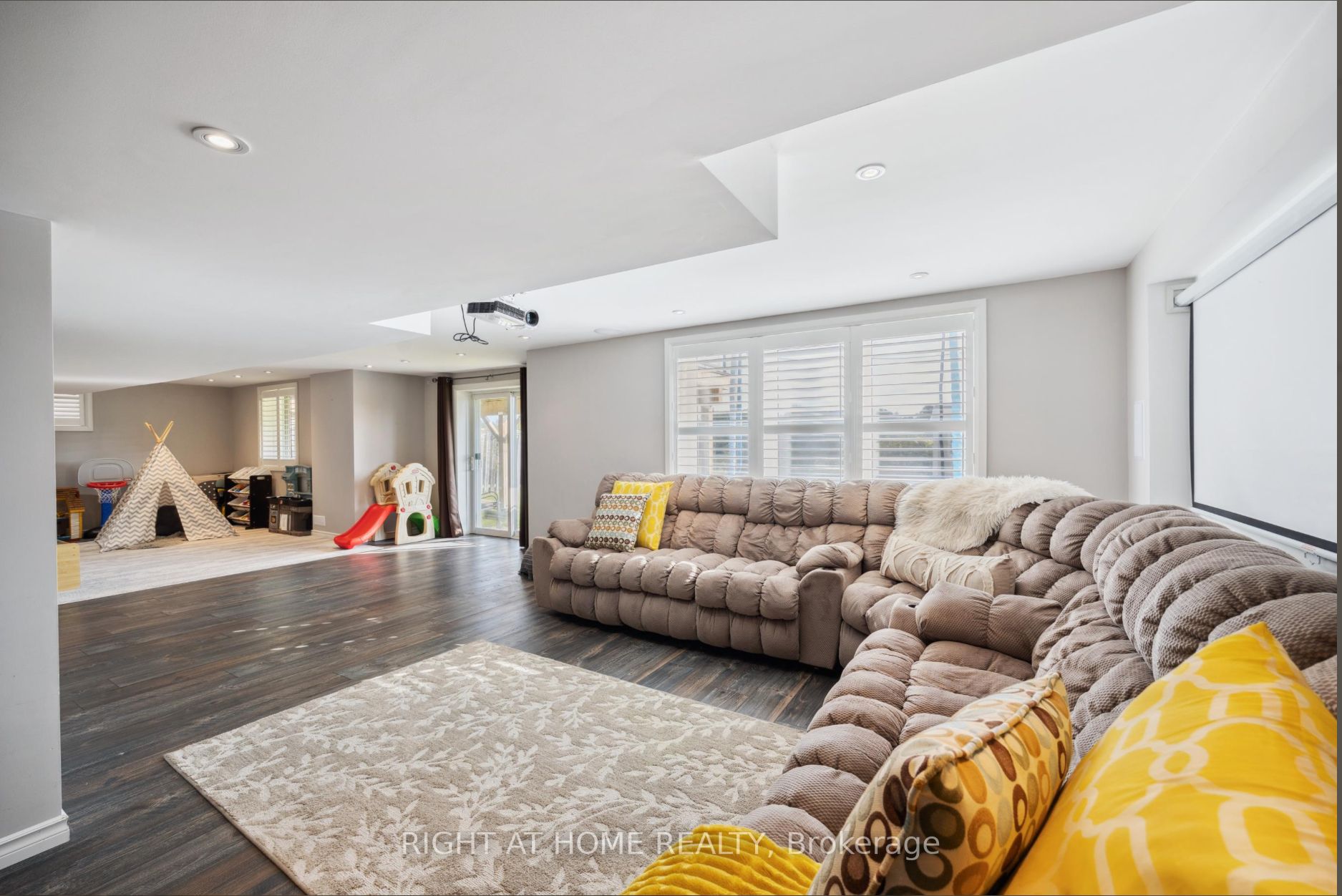 Listing E7010324 - Large Photo # 24