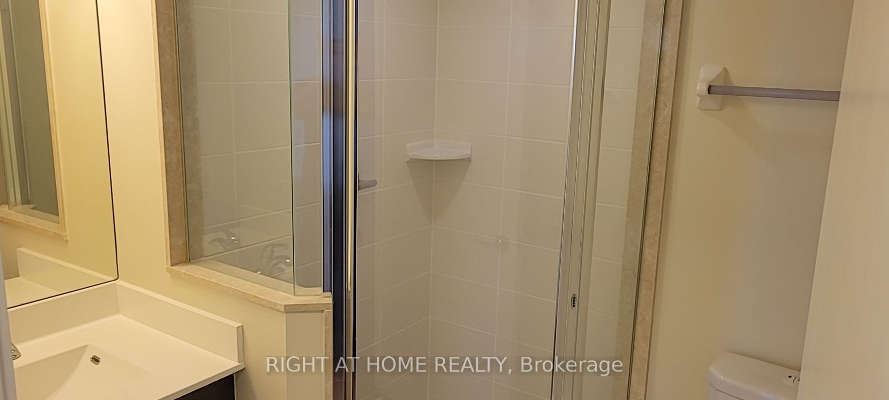 151 Village Green Sq, #2702