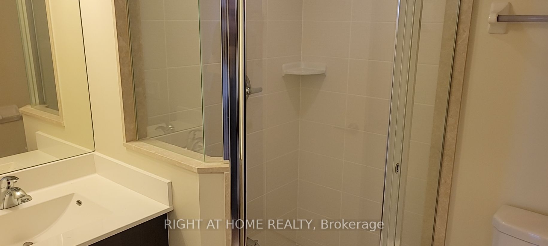 151 Village Green Sq, #2702
