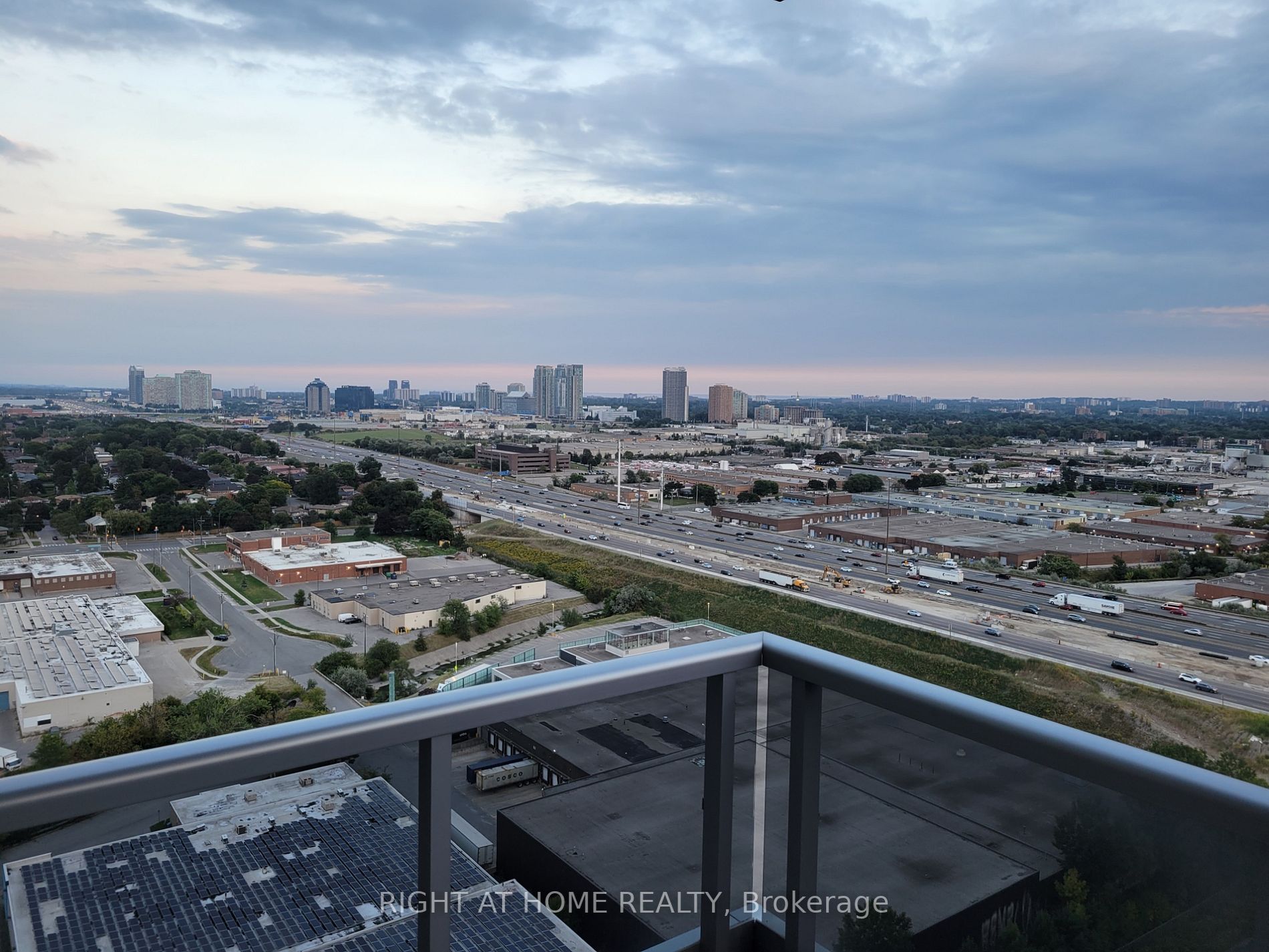 151 Village Green Sq, #2702
