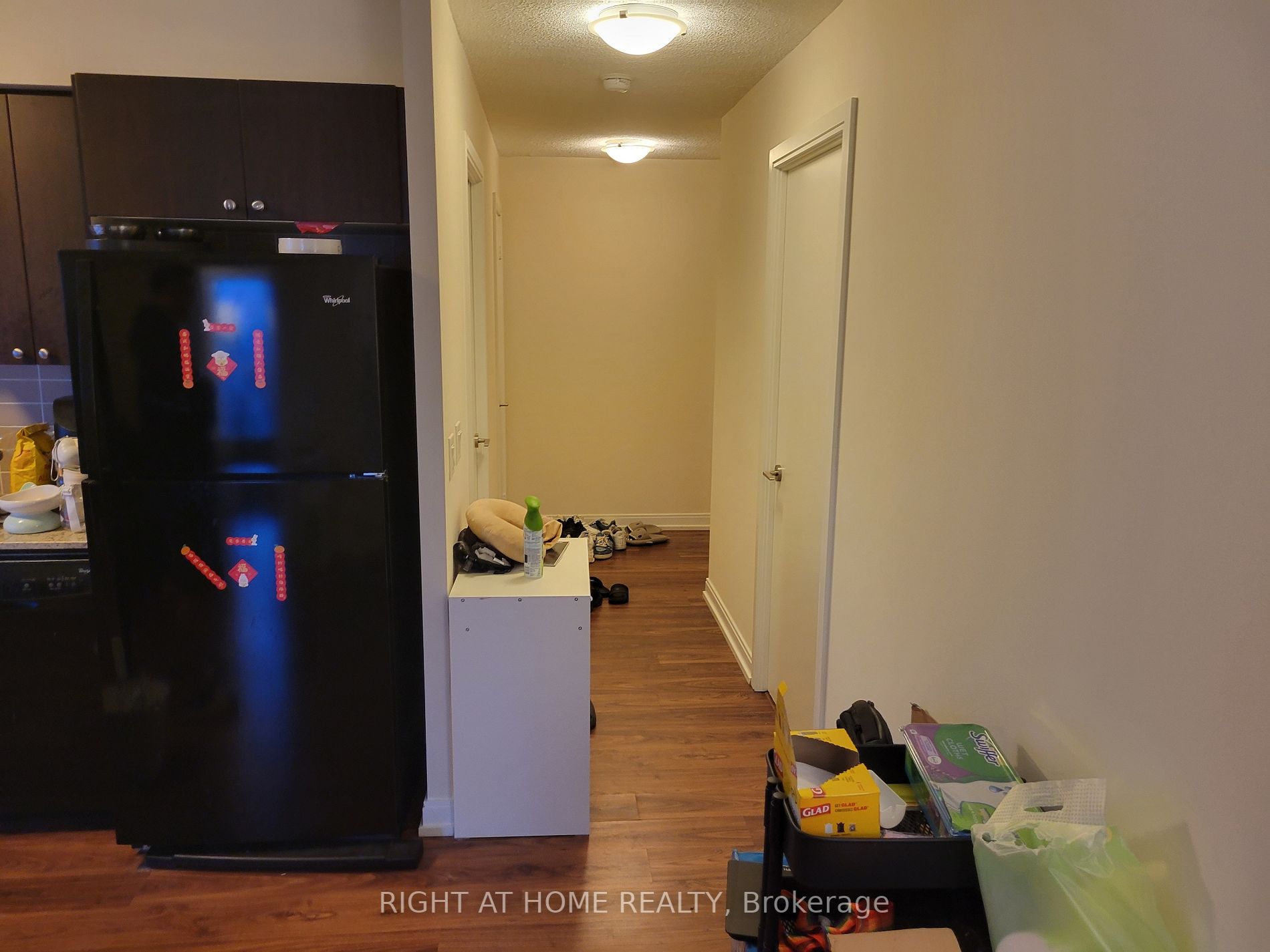151 Village Green Sq, #2702