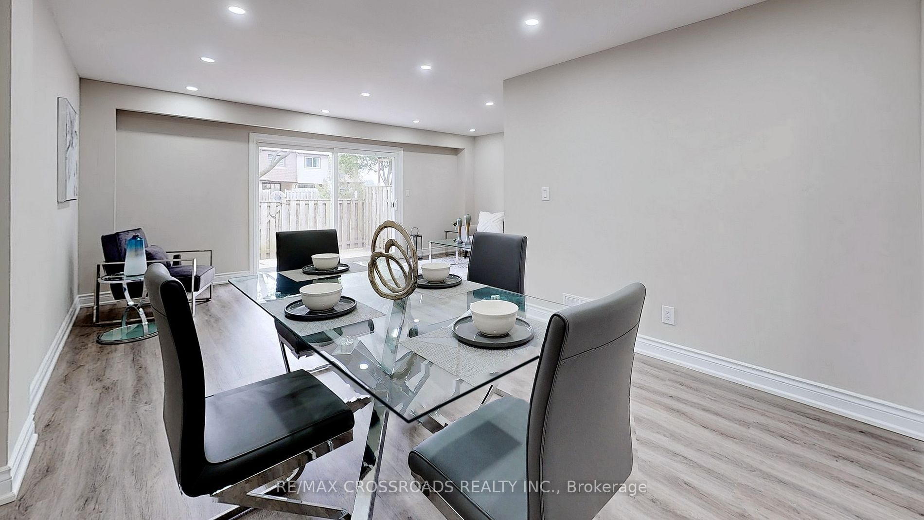 21 Livonia Place, #90