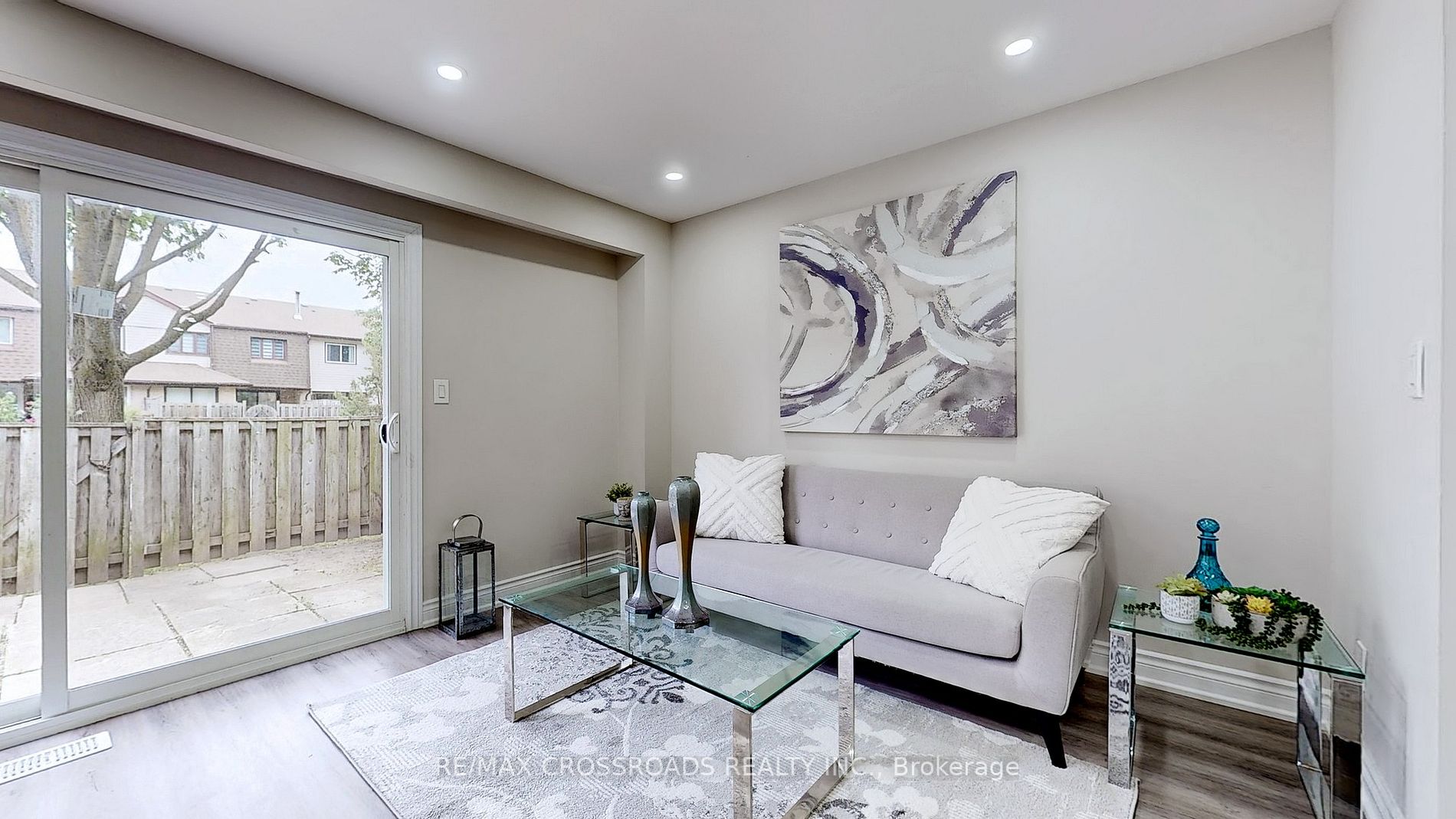 21 Livonia Place, #90