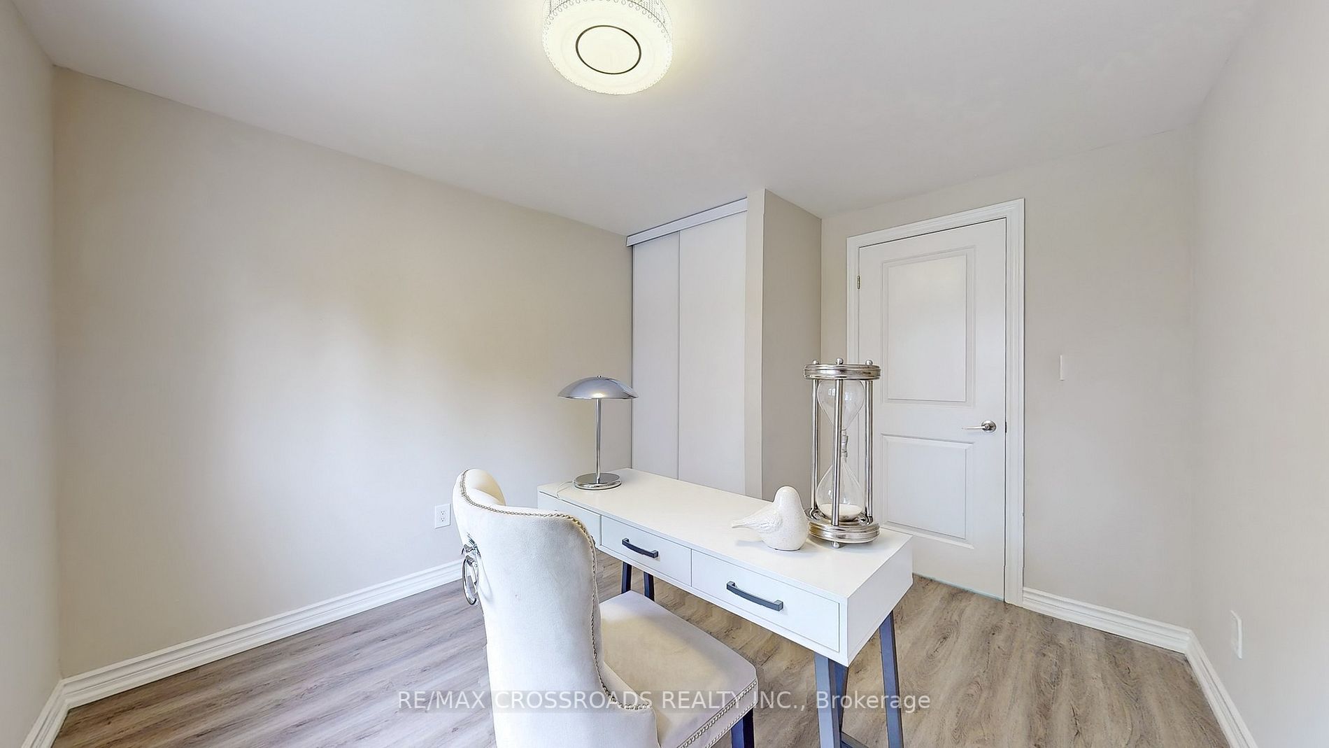 21 Livonia Place, #90