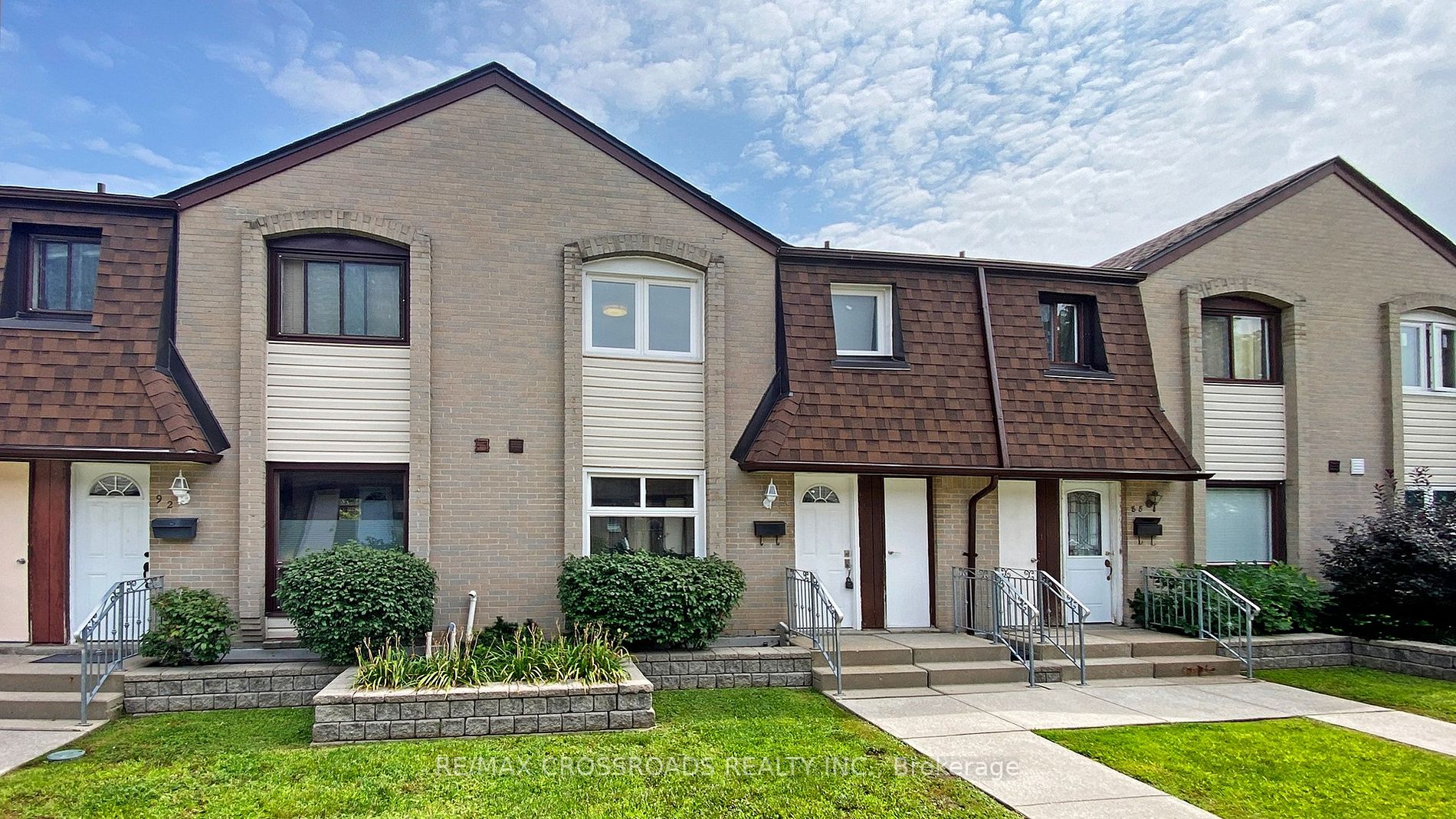 21 Livonia Pl, #90