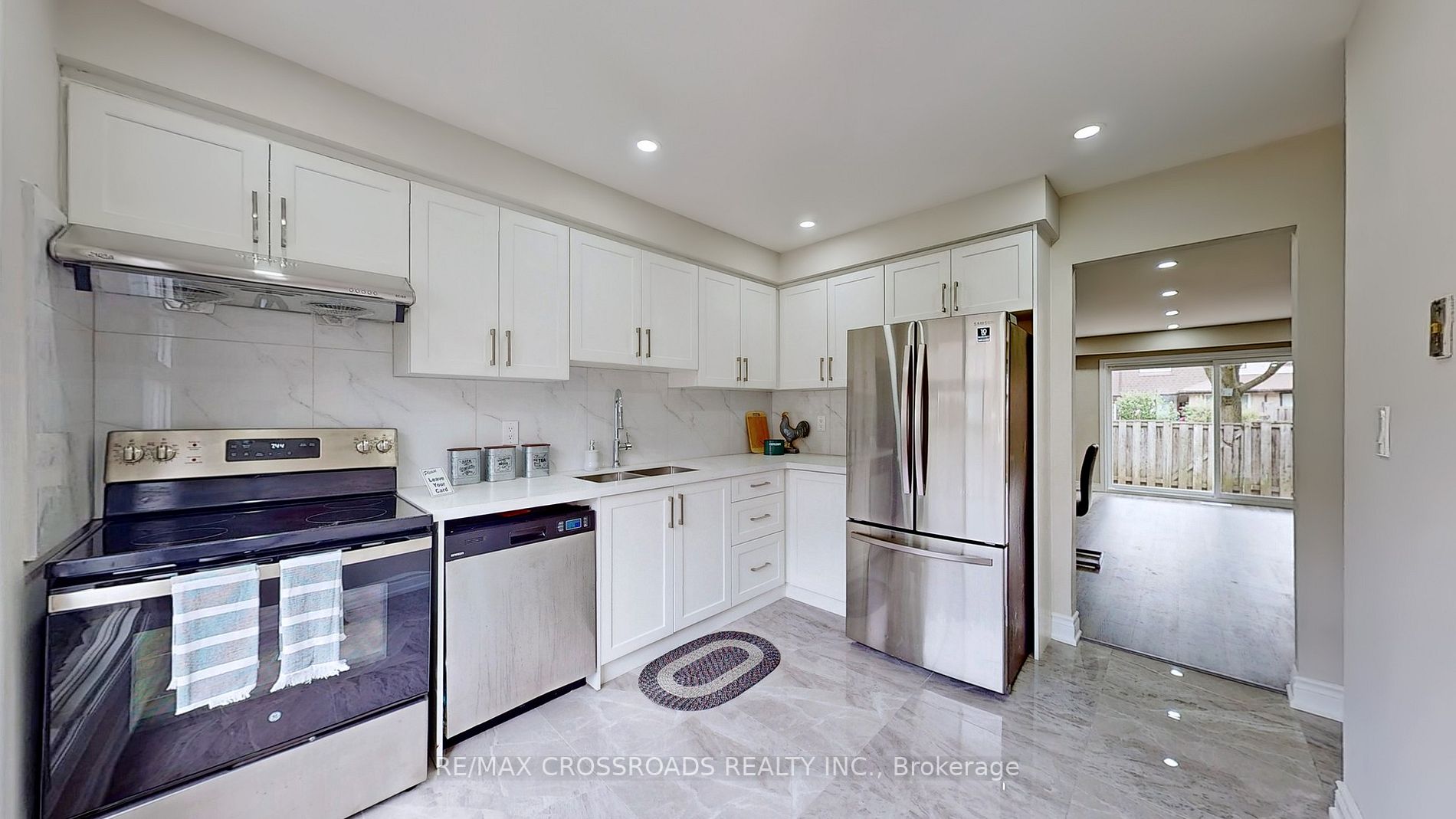 21 Livonia Place, #90