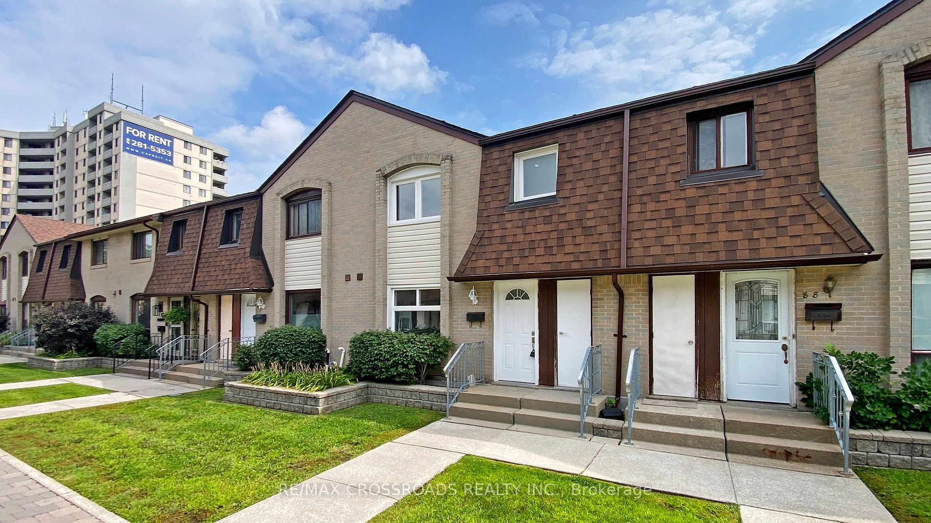 21 Livonia Pl, #90