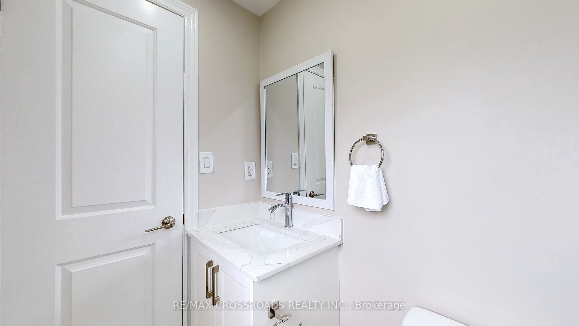 21 Livonia Place, #90