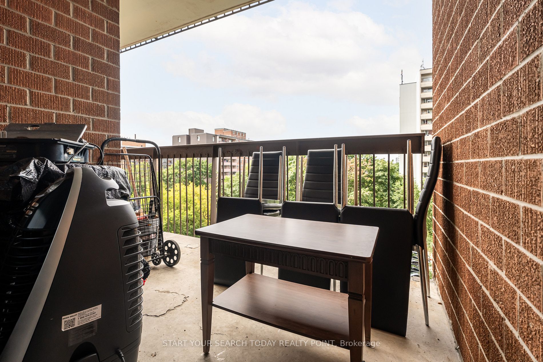 90 Ling Rd, #607