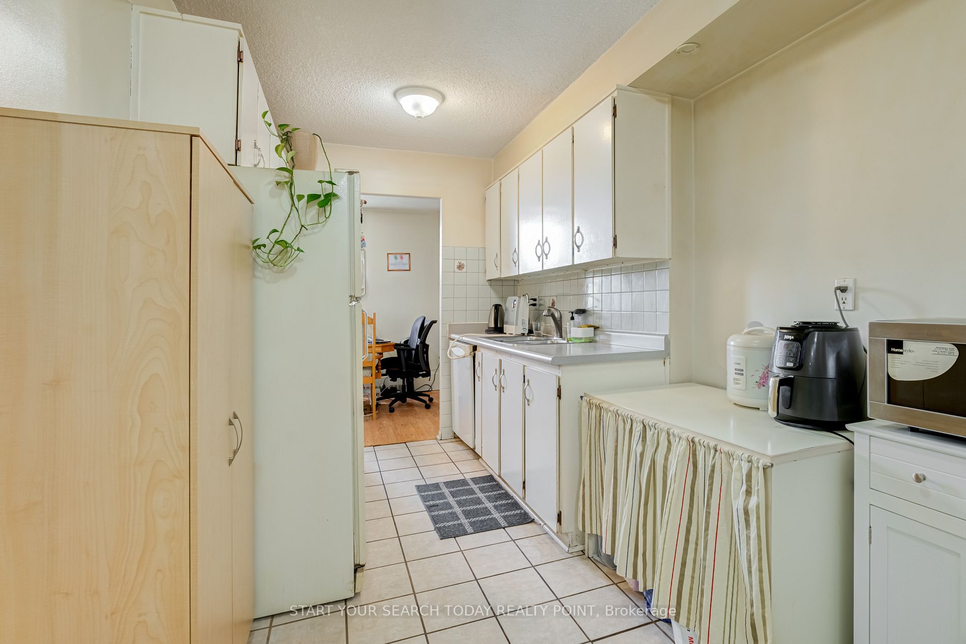 90 Ling Rd, #607