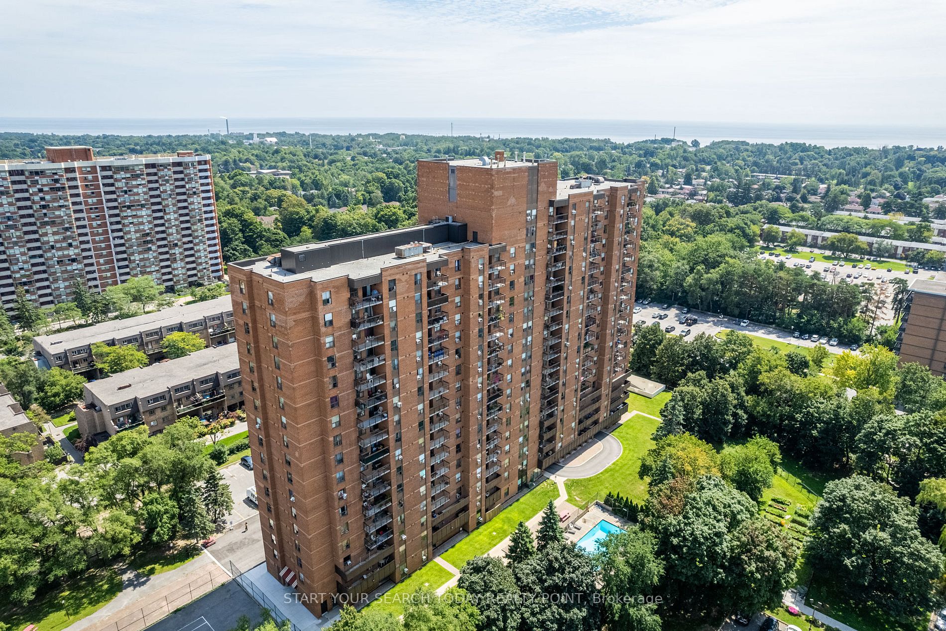 90 Ling Rd, #607