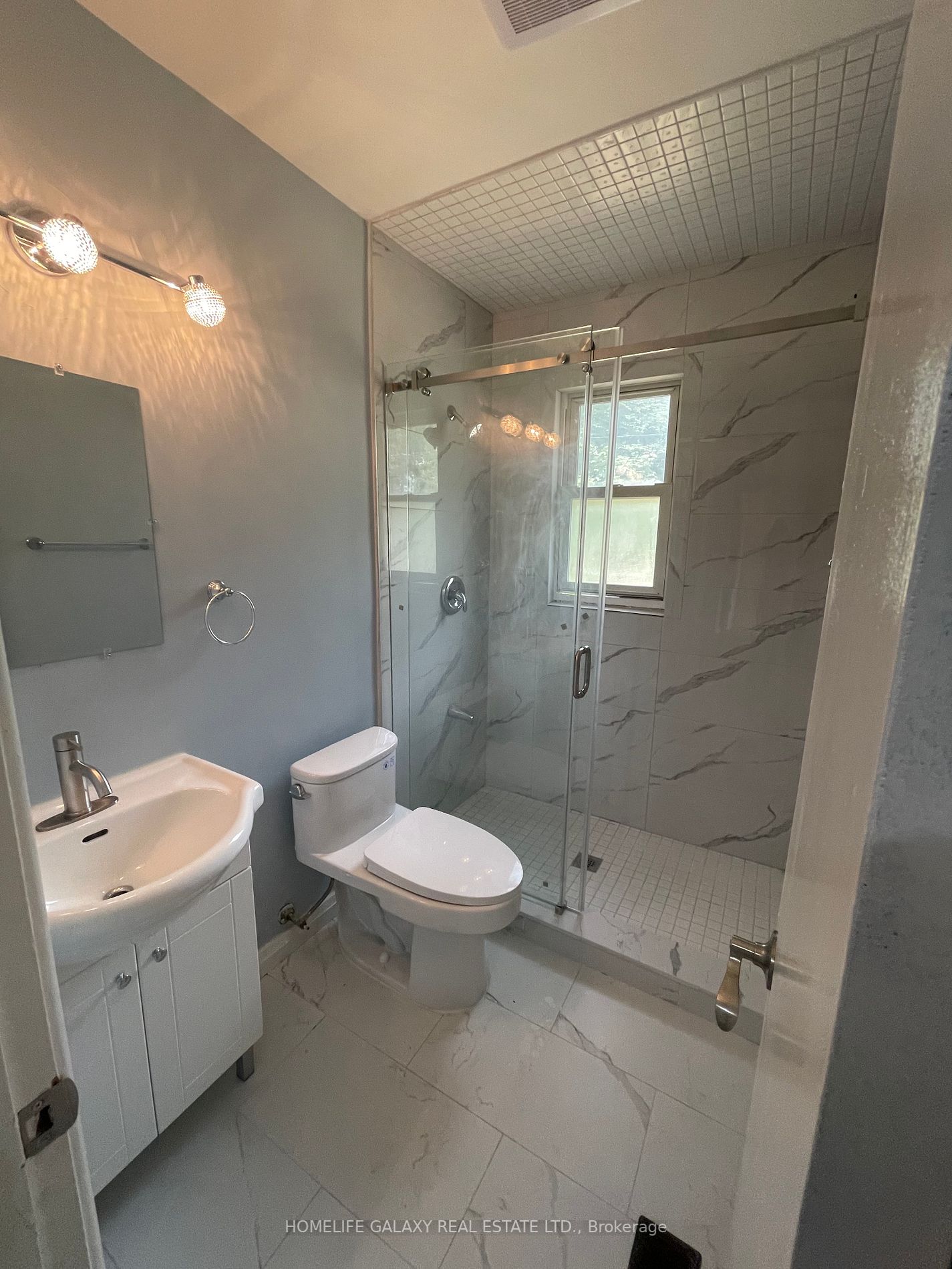16 Seminole Avenue, #Main Fl
