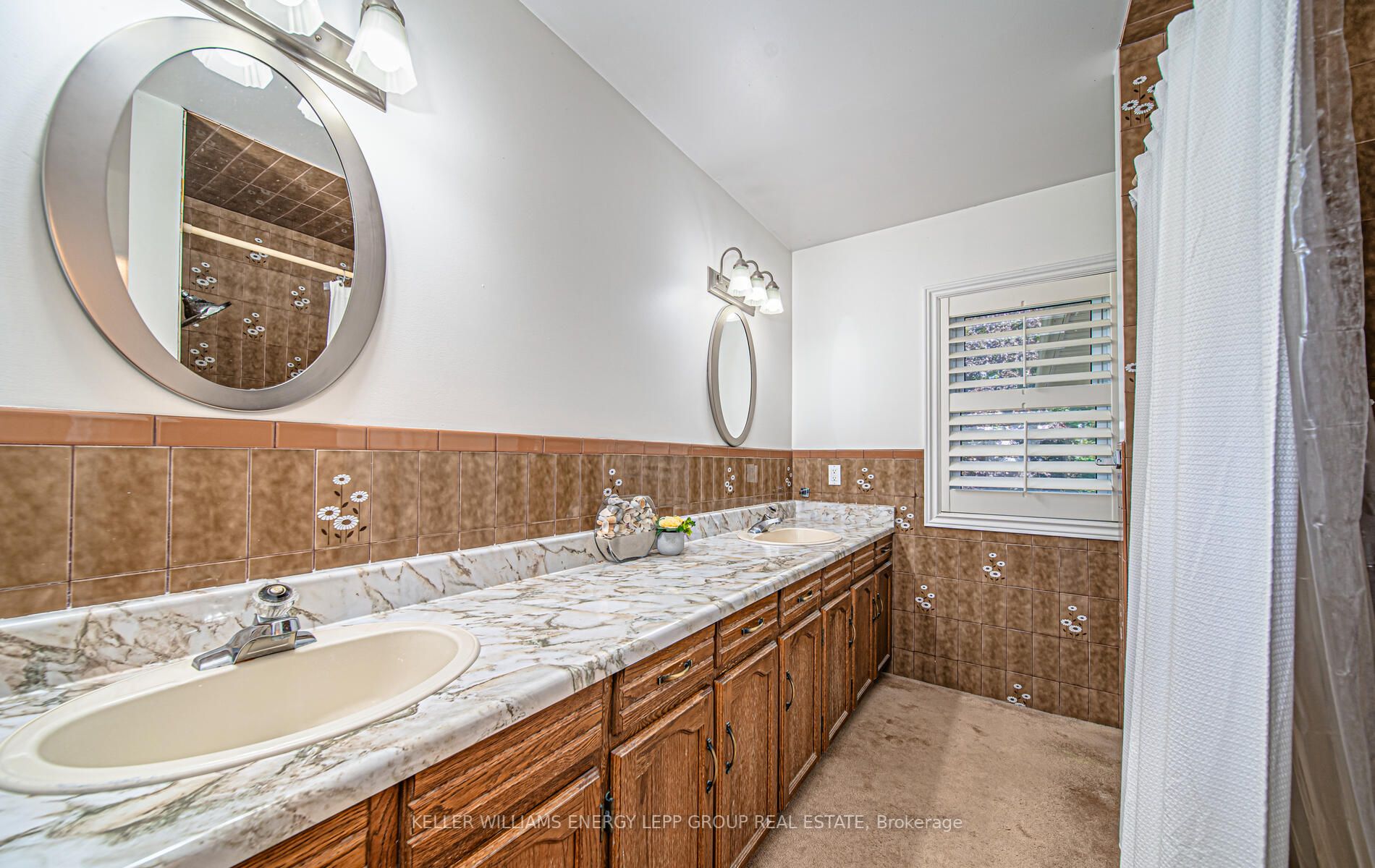 572 Fralicks Beach Rd