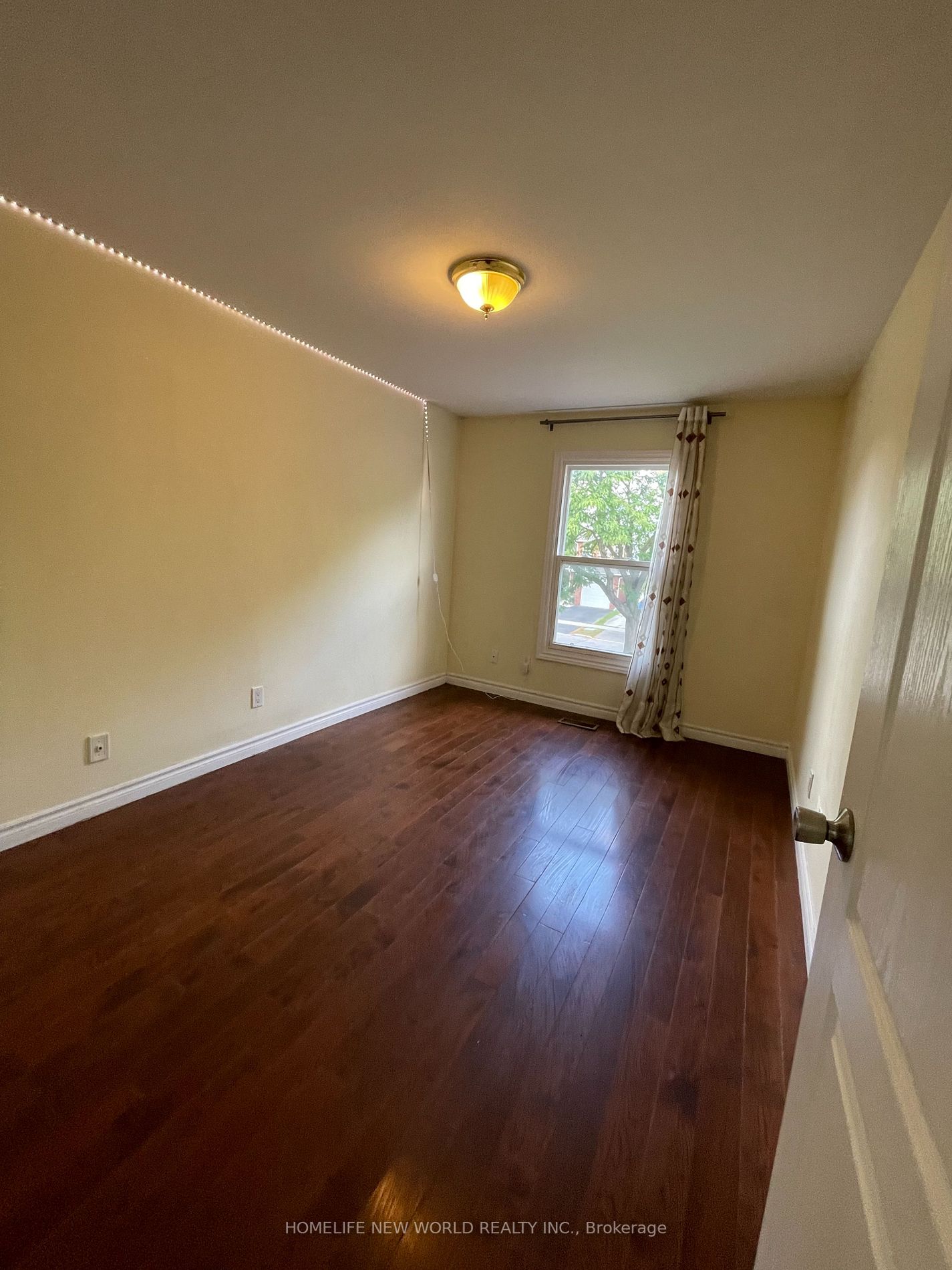 43 Richmond Park Blvd, #Main