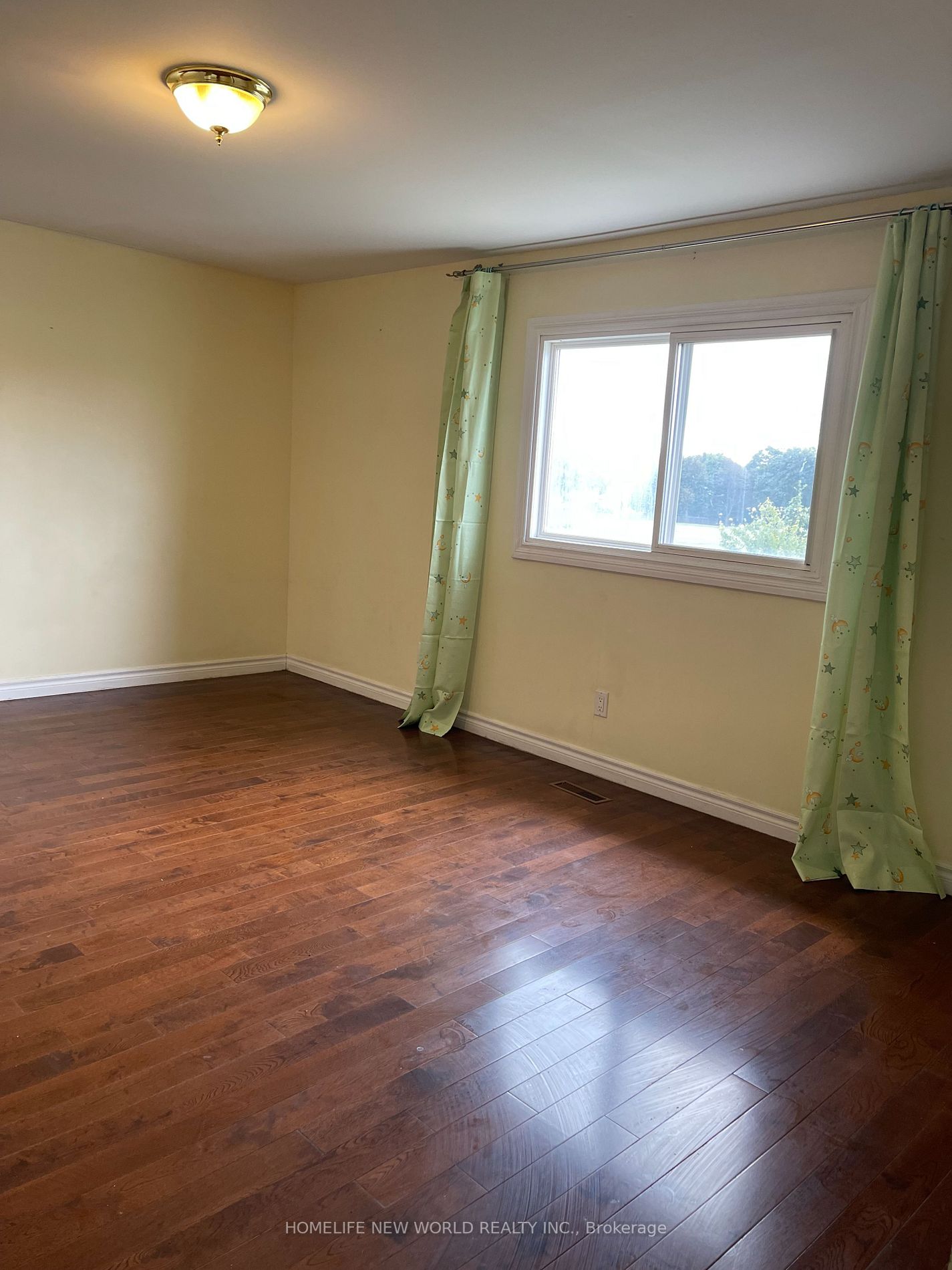 43 Richmond Park Blvd, #Main