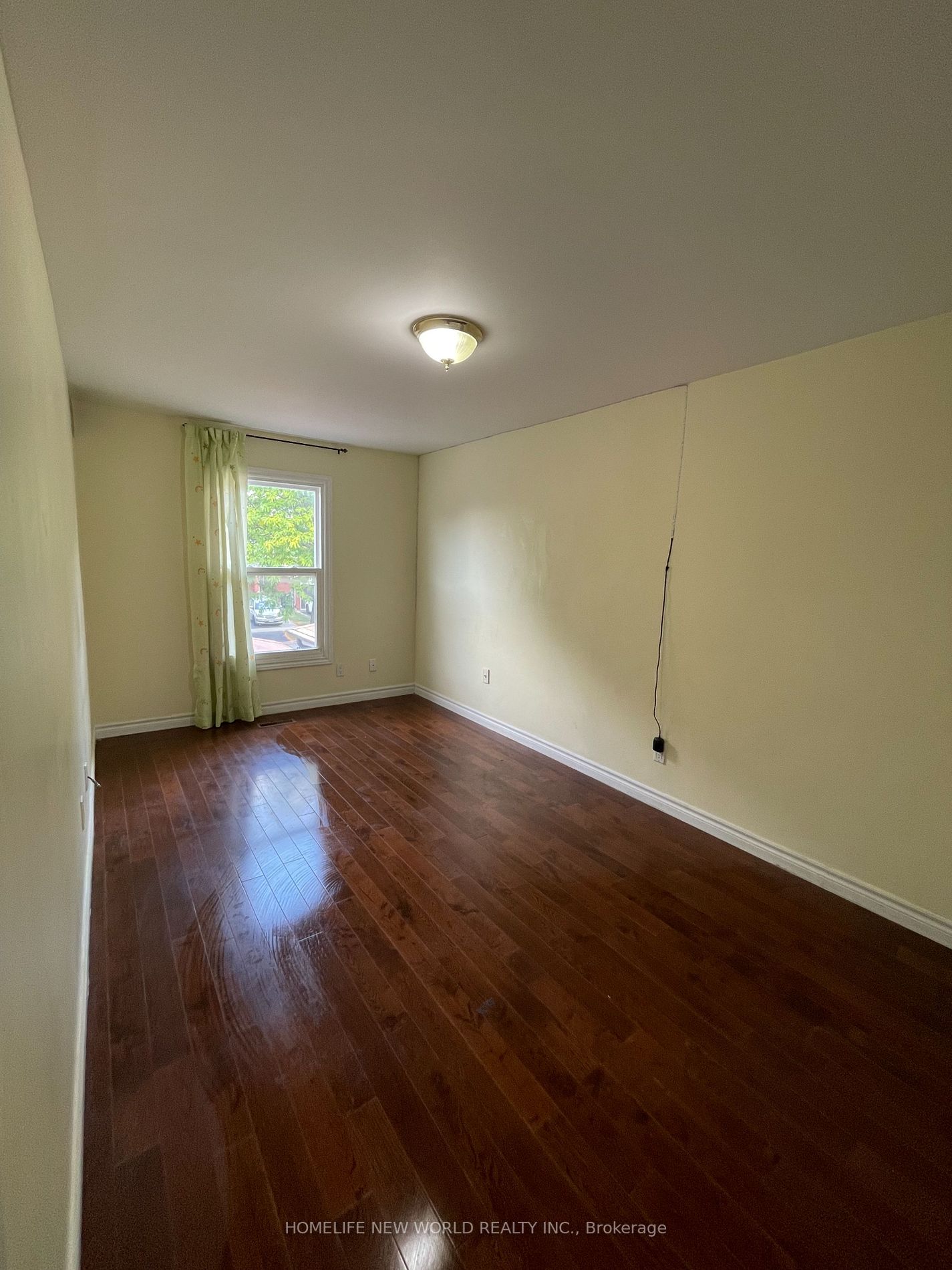 43 Richmond Park Blvd, #Main