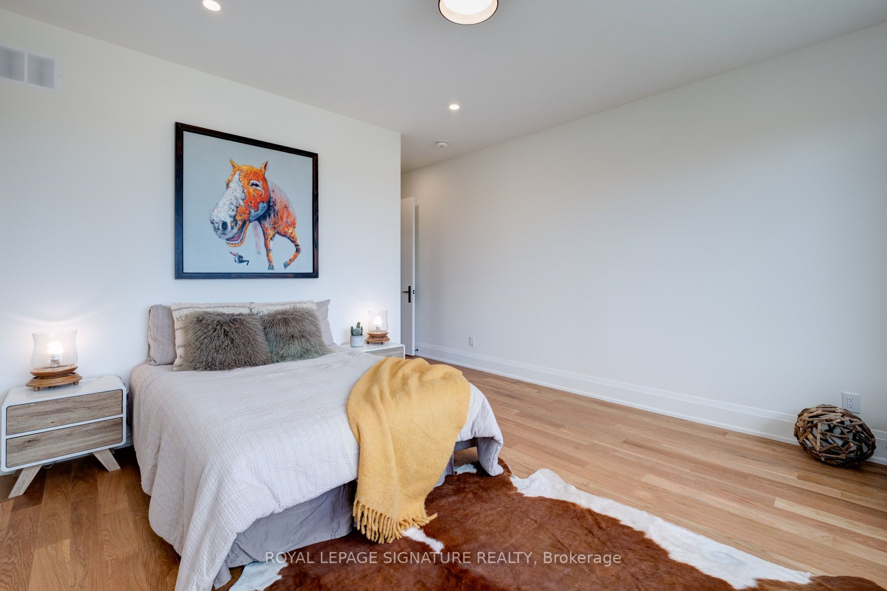 Listing E7010630 - Large Photo # 31