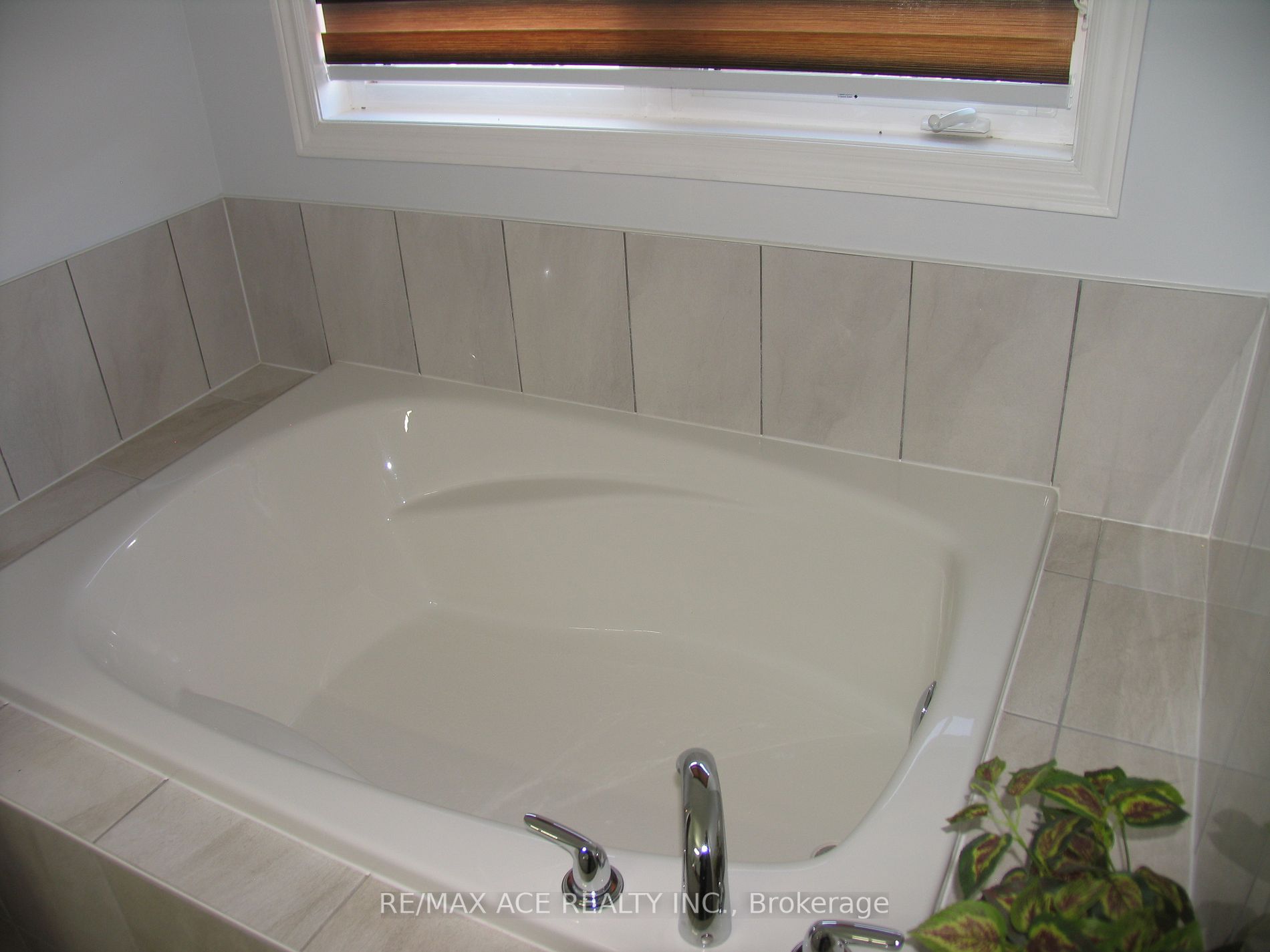 Listing E7010638 - Large Photo # 15
