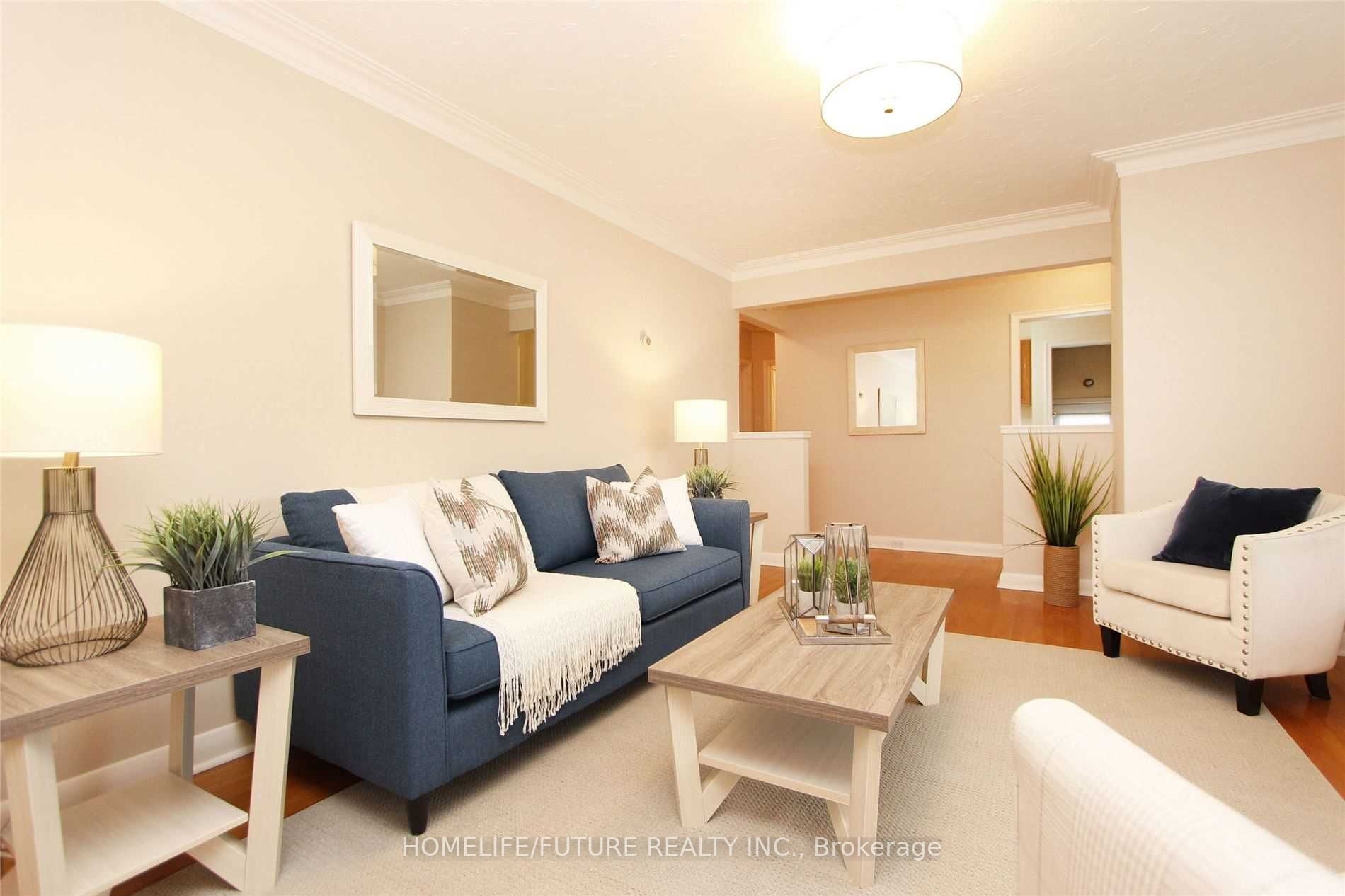 429 Elizabeth St, #Upper