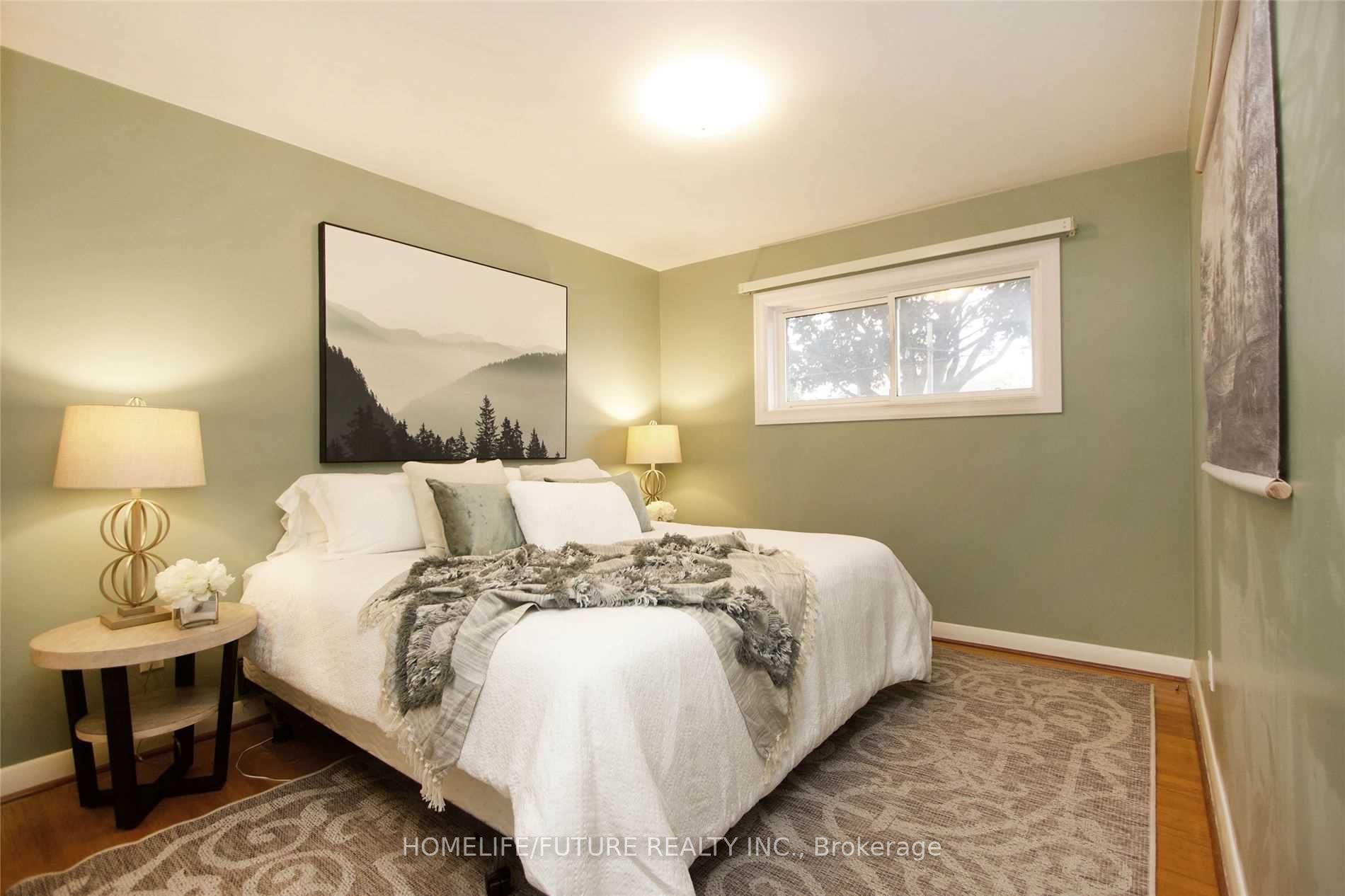 429 Elizabeth St, #Upper