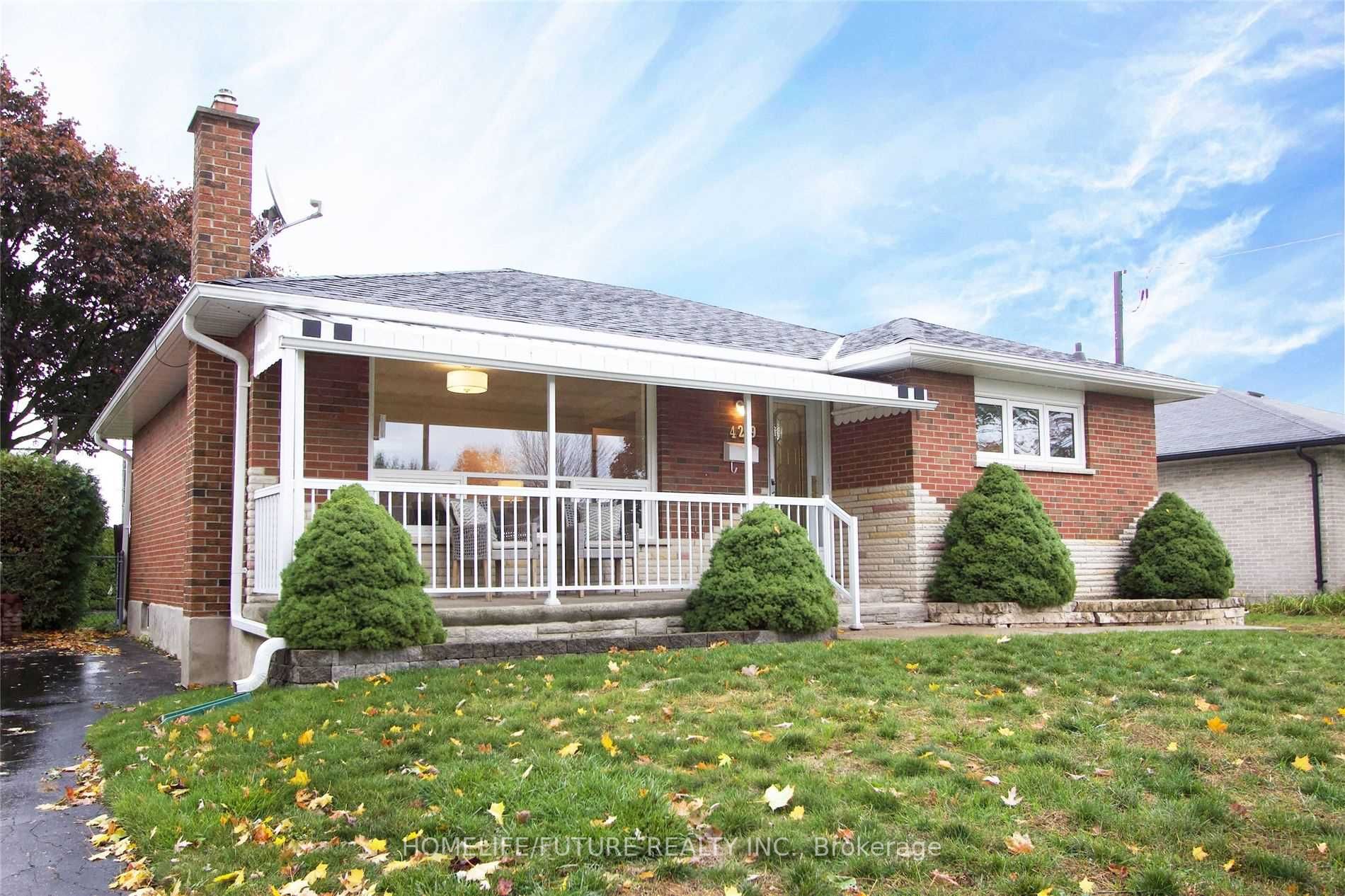 429 Elizabeth St, #Upper