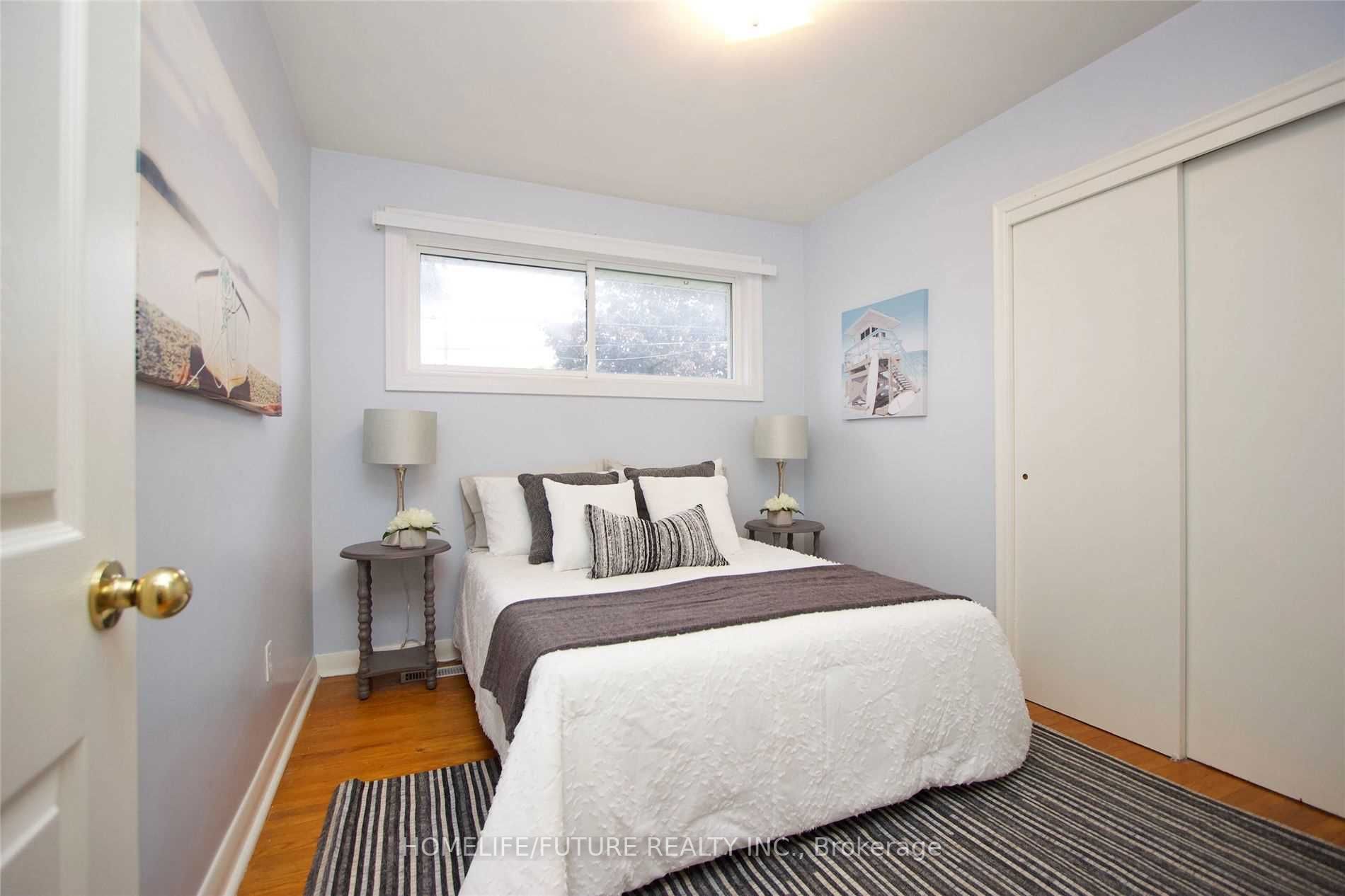 429 Elizabeth St, #Upper