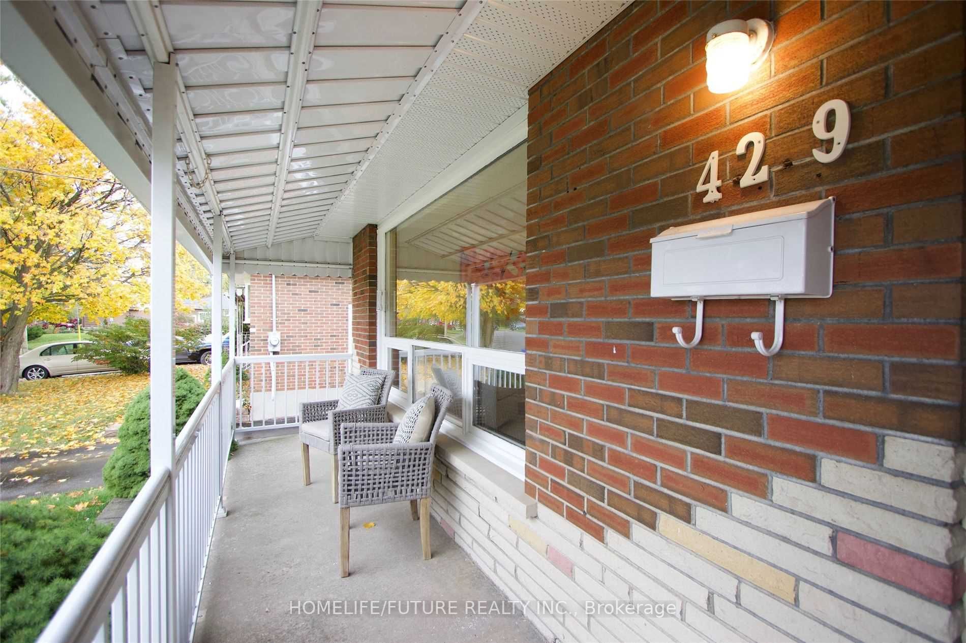 429 Elizabeth St, #Upper