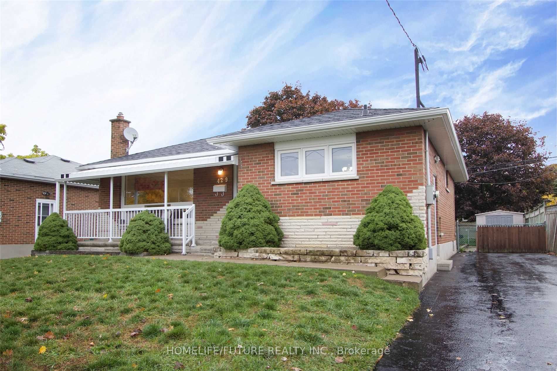 429 Elizabeth St, #Upper